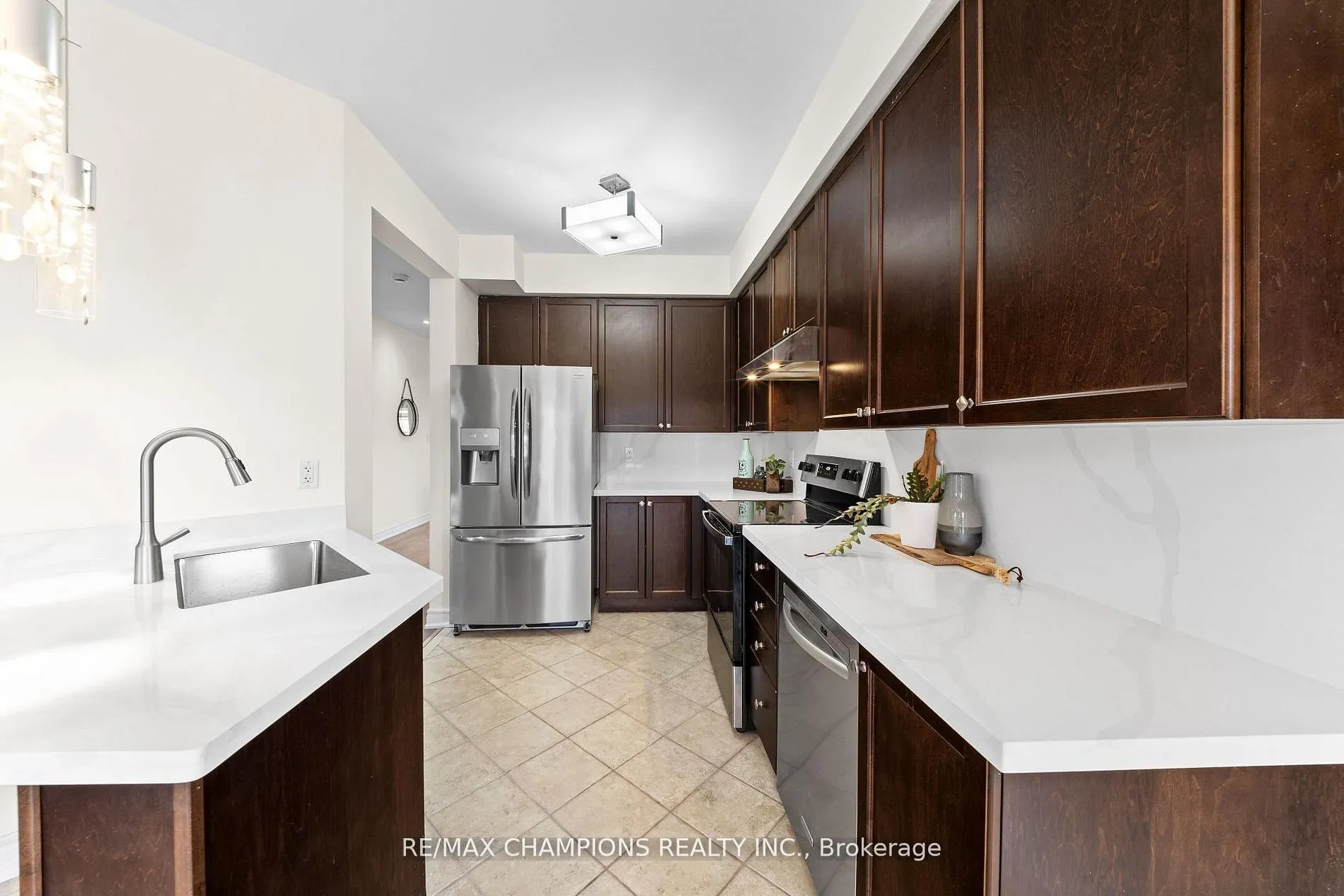 42 Abbotsbury Drive