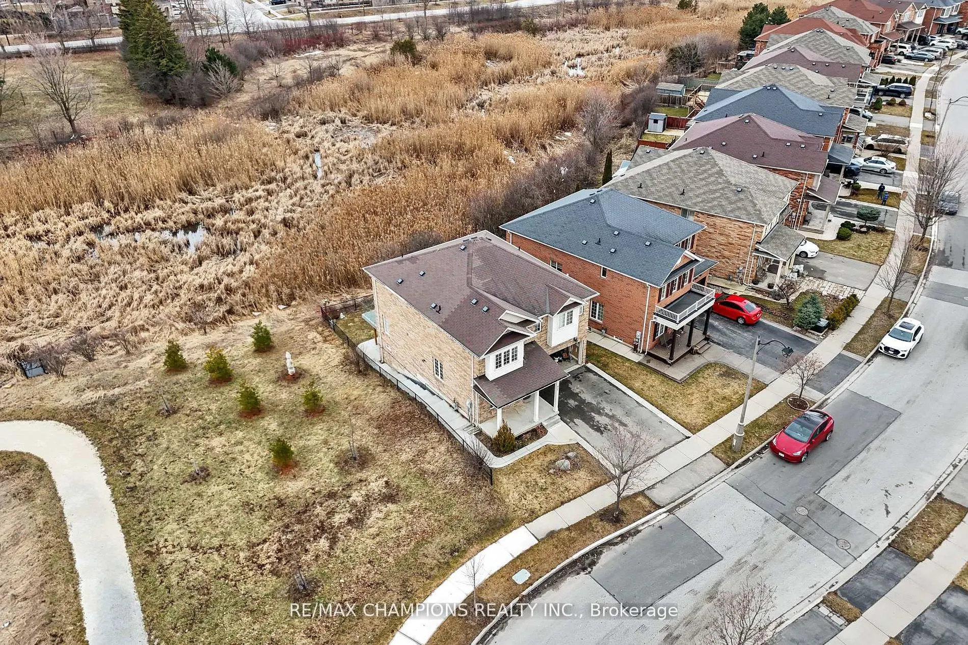 42 Abbotsbury Drive