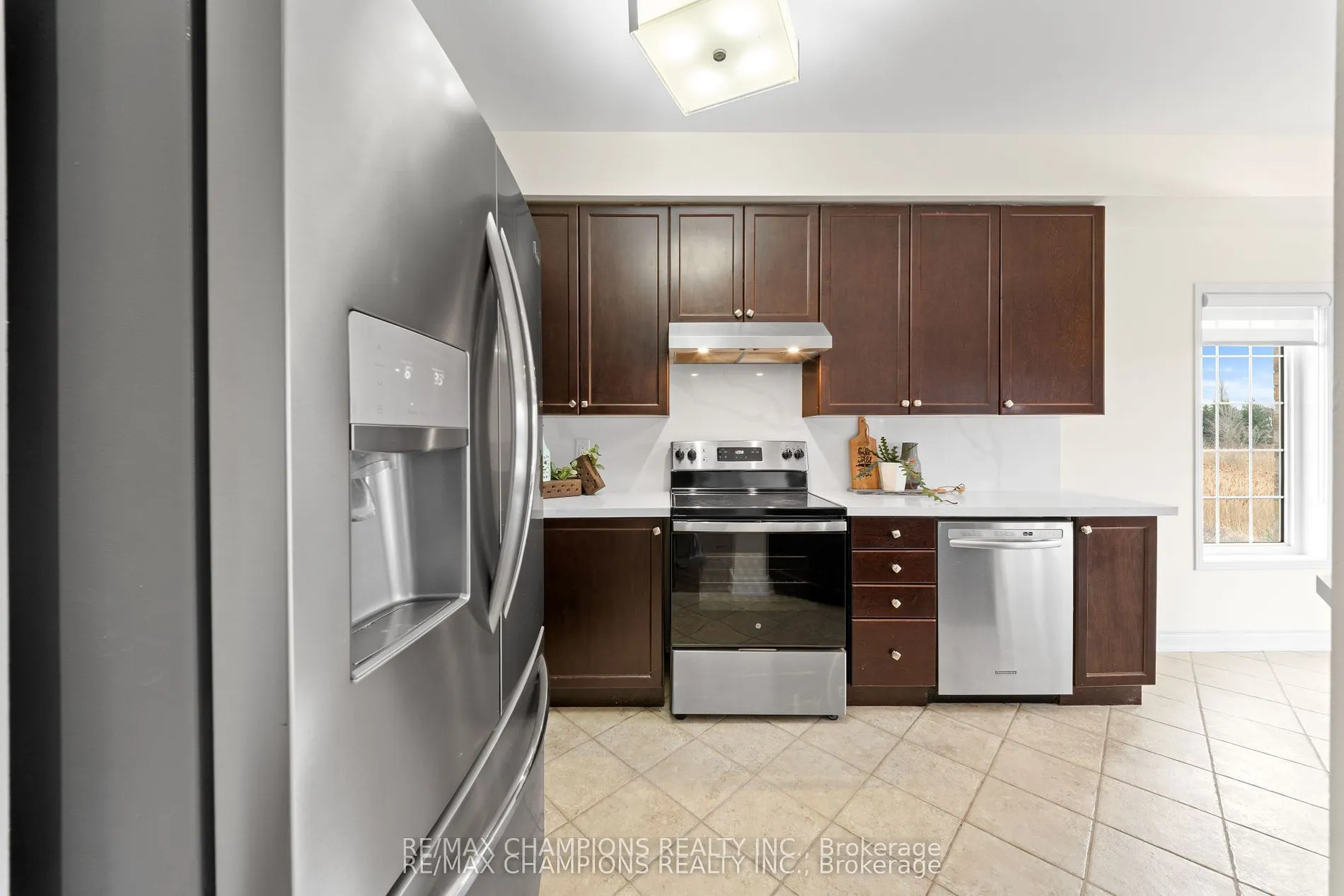 42 Abbotsbury Drive