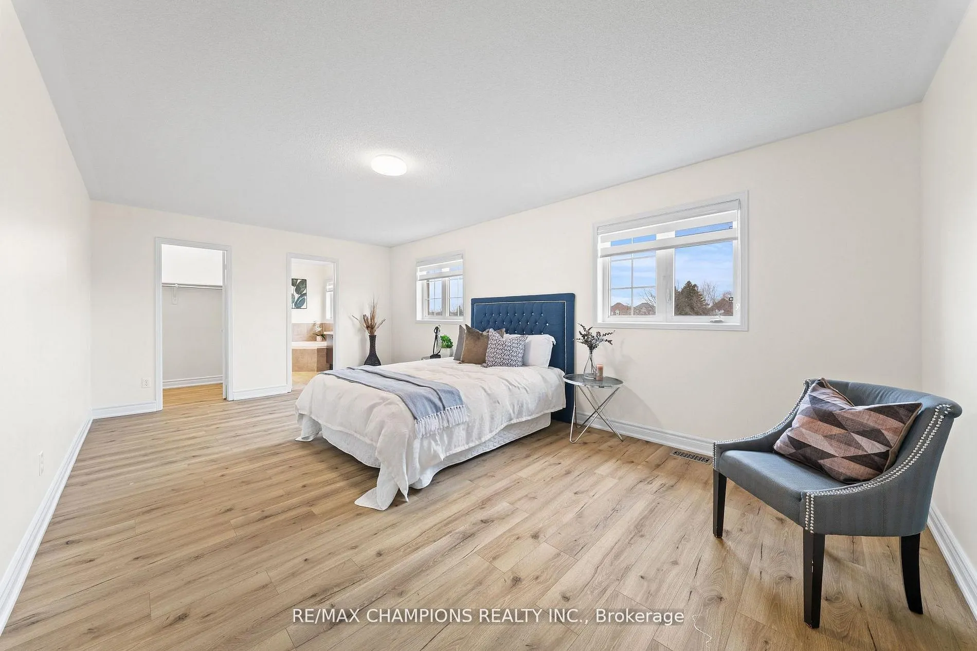 42 Abbotsbury Drive