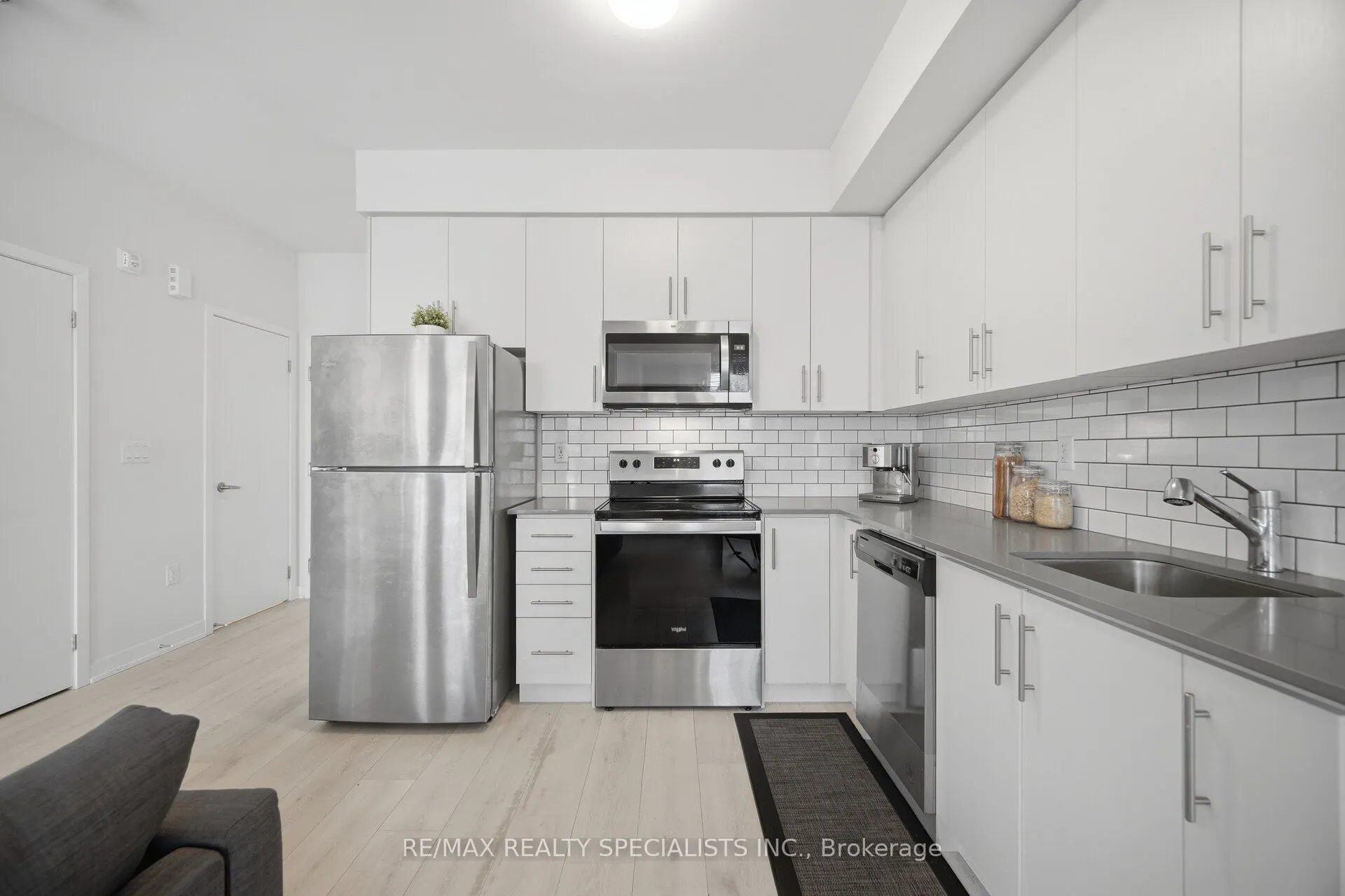 3405 Ridgeway Drive #21