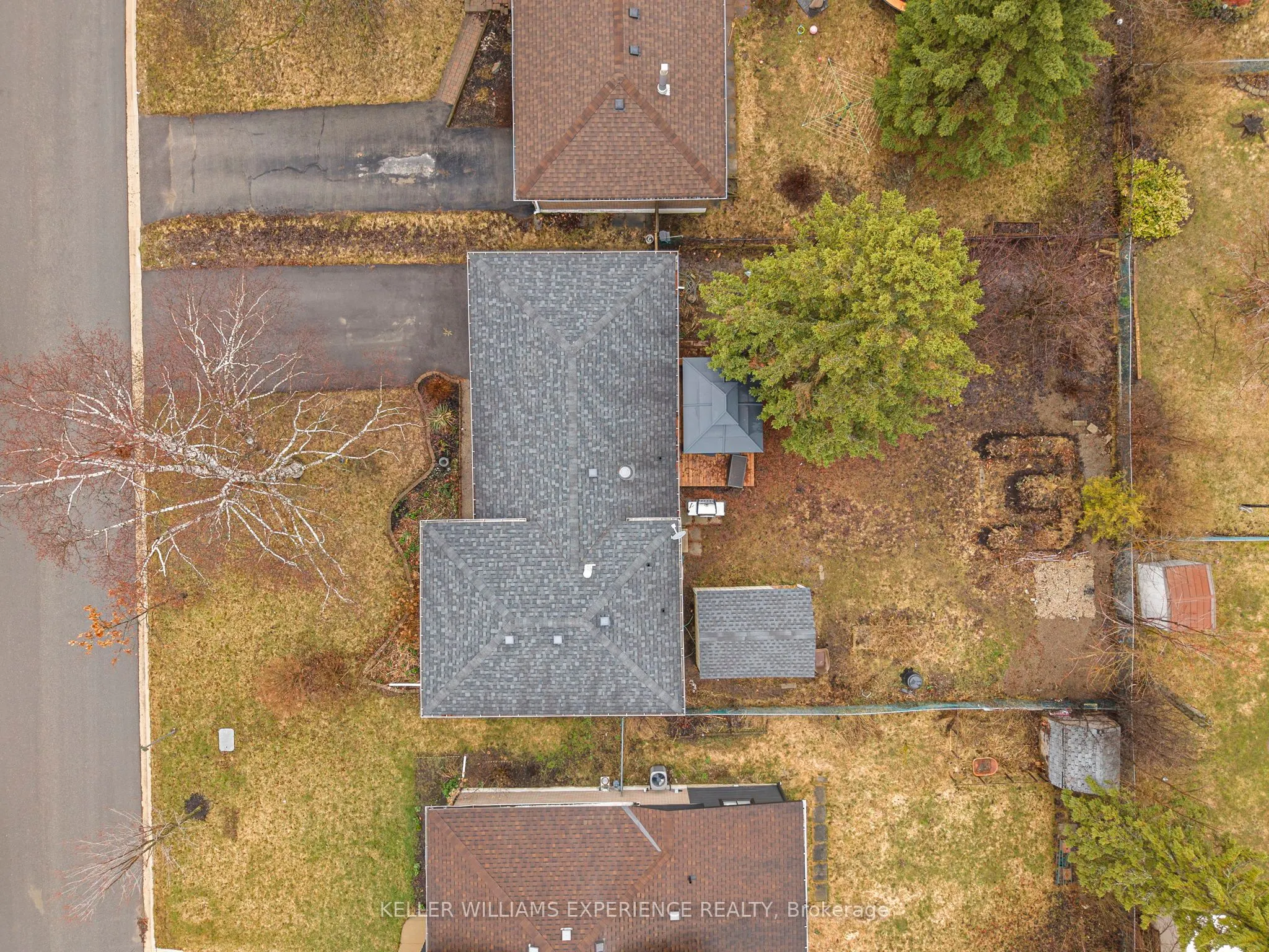 27 Rustic Crescent