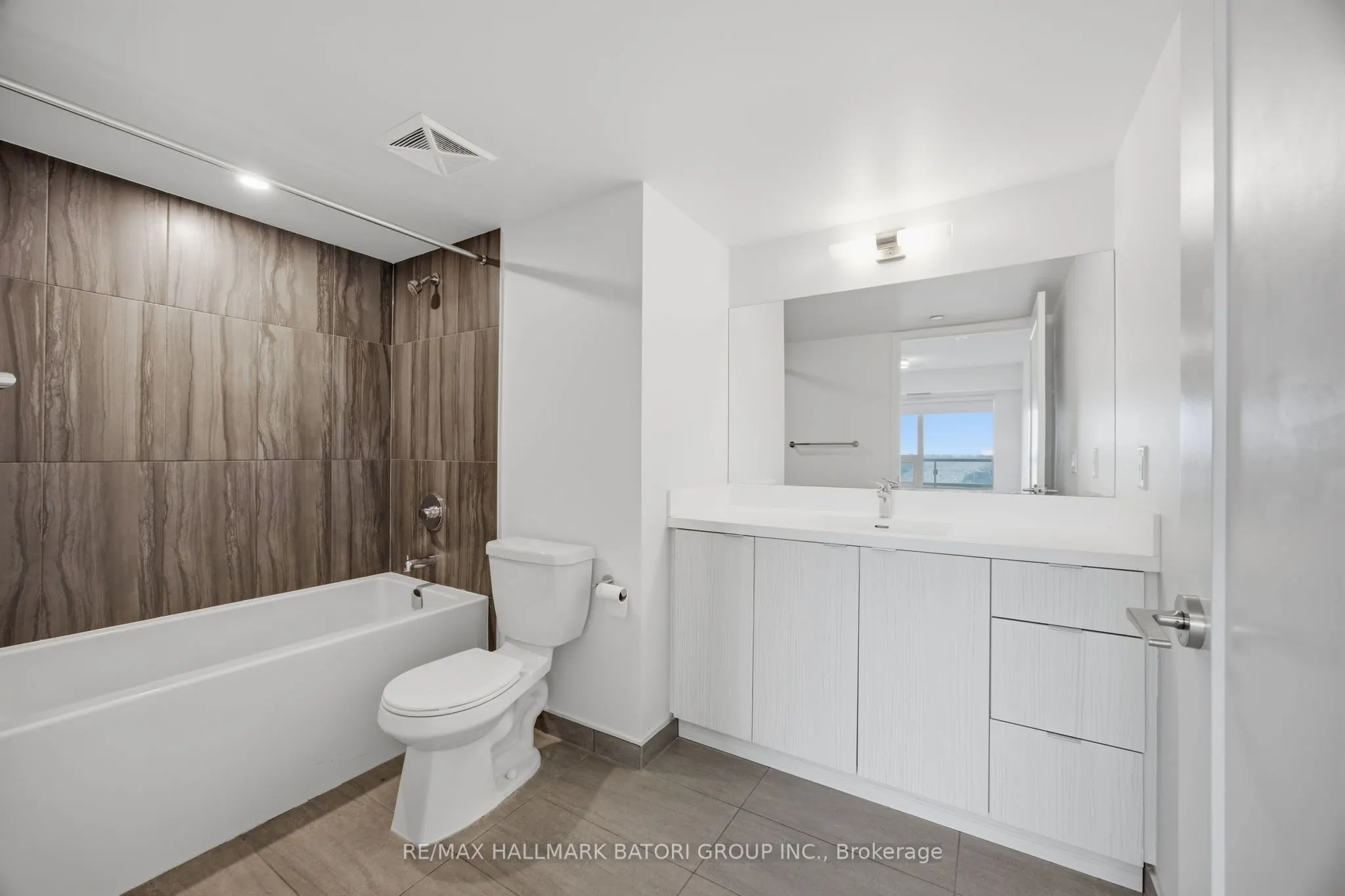 10 Eva Road #1505