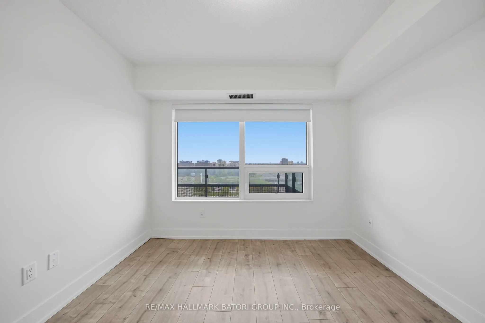 10 Eva Road #1505