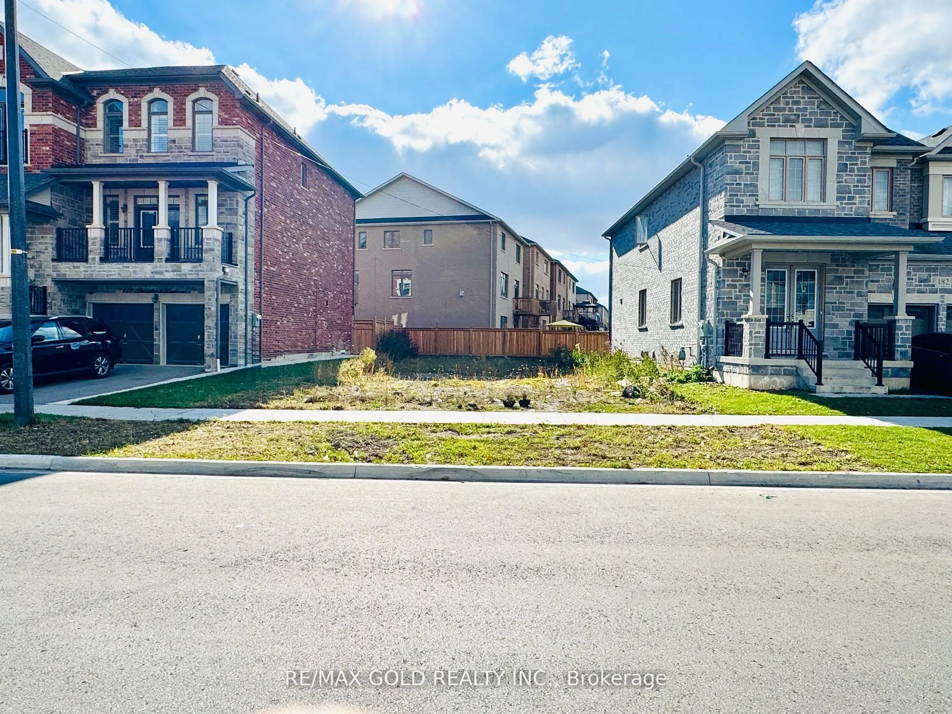 180 Thornbush Boulevard