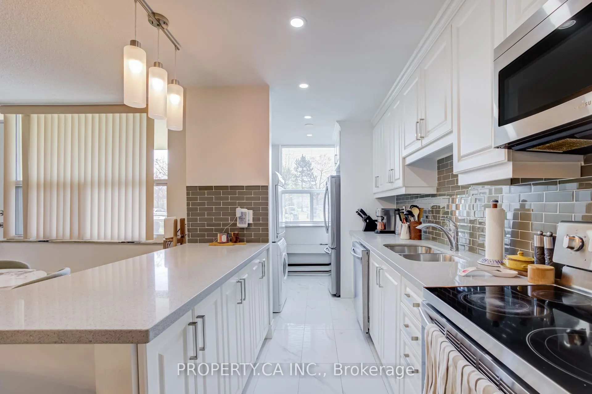 966 Inverhouse Drive #109