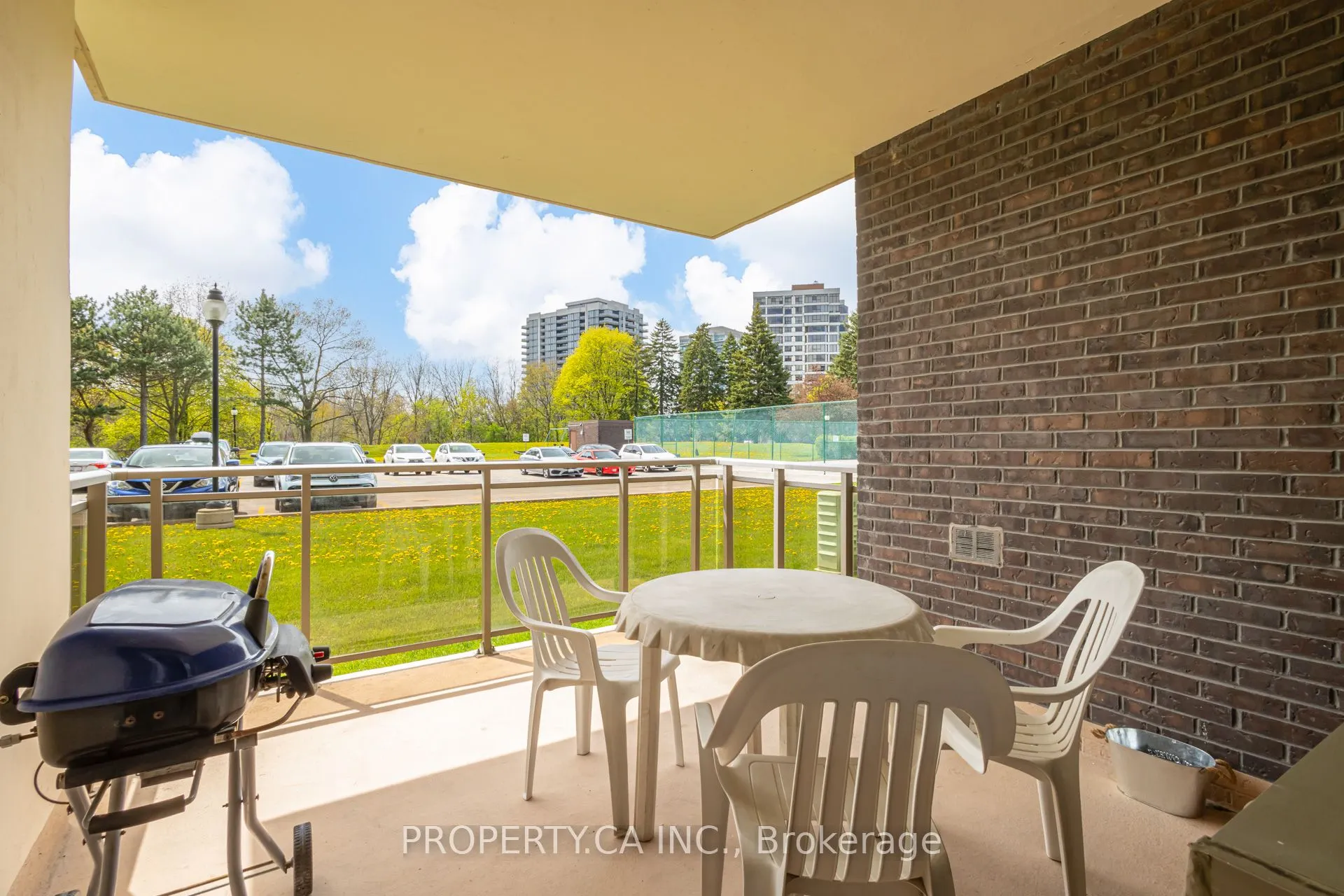 966 Inverhouse Drive #109