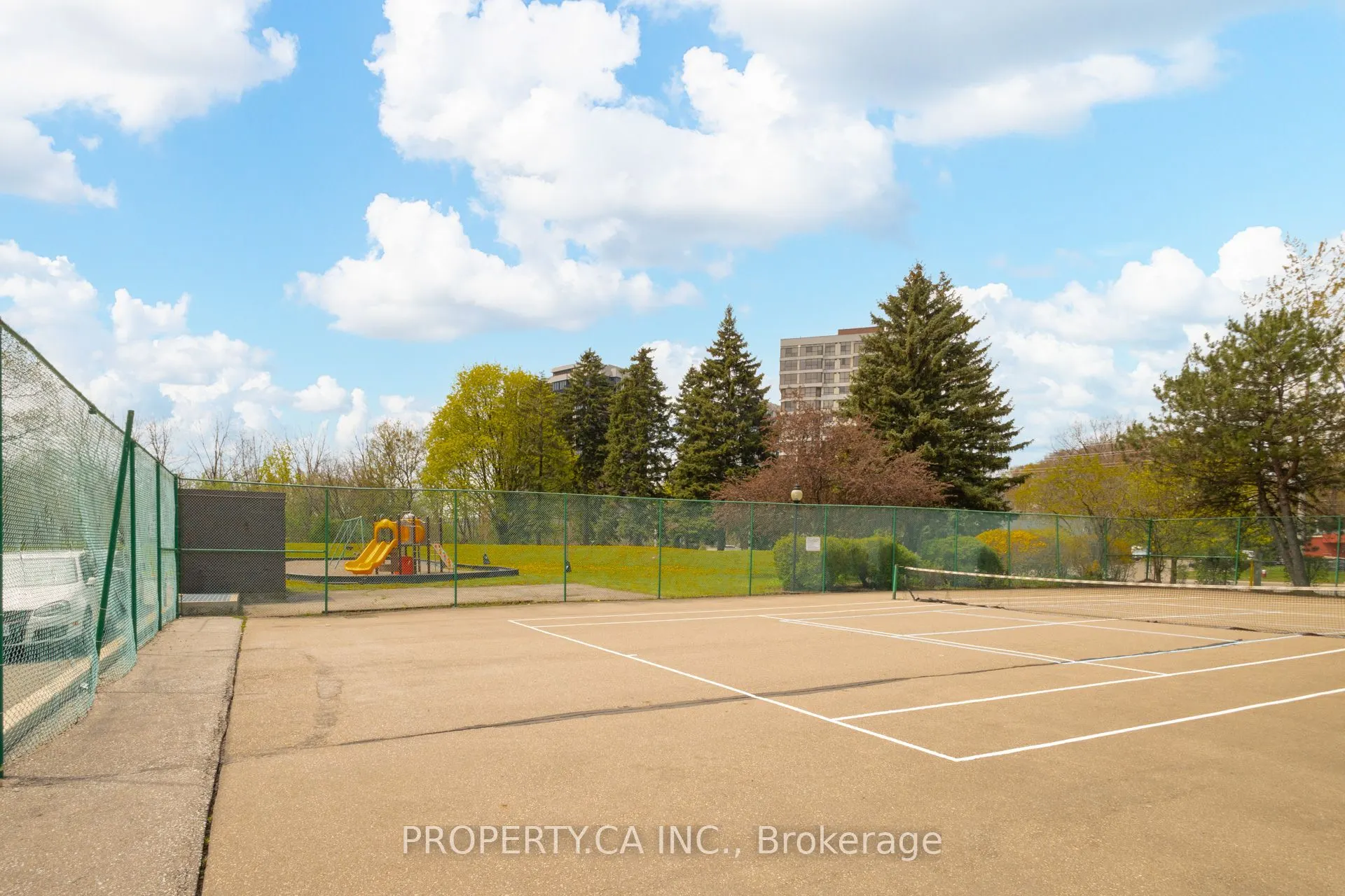966 Inverhouse Drive #109