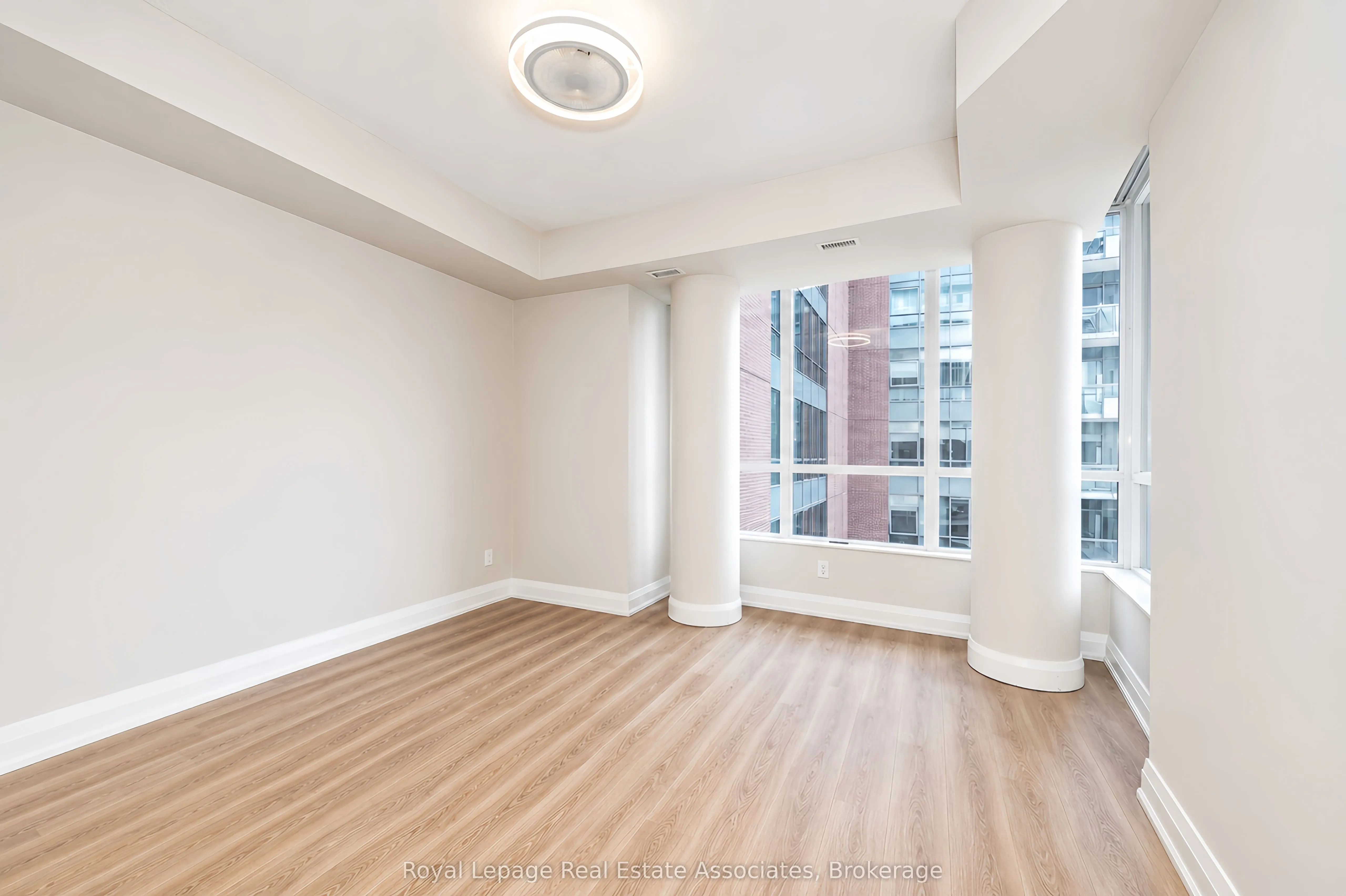 1 Hurontario Street #308