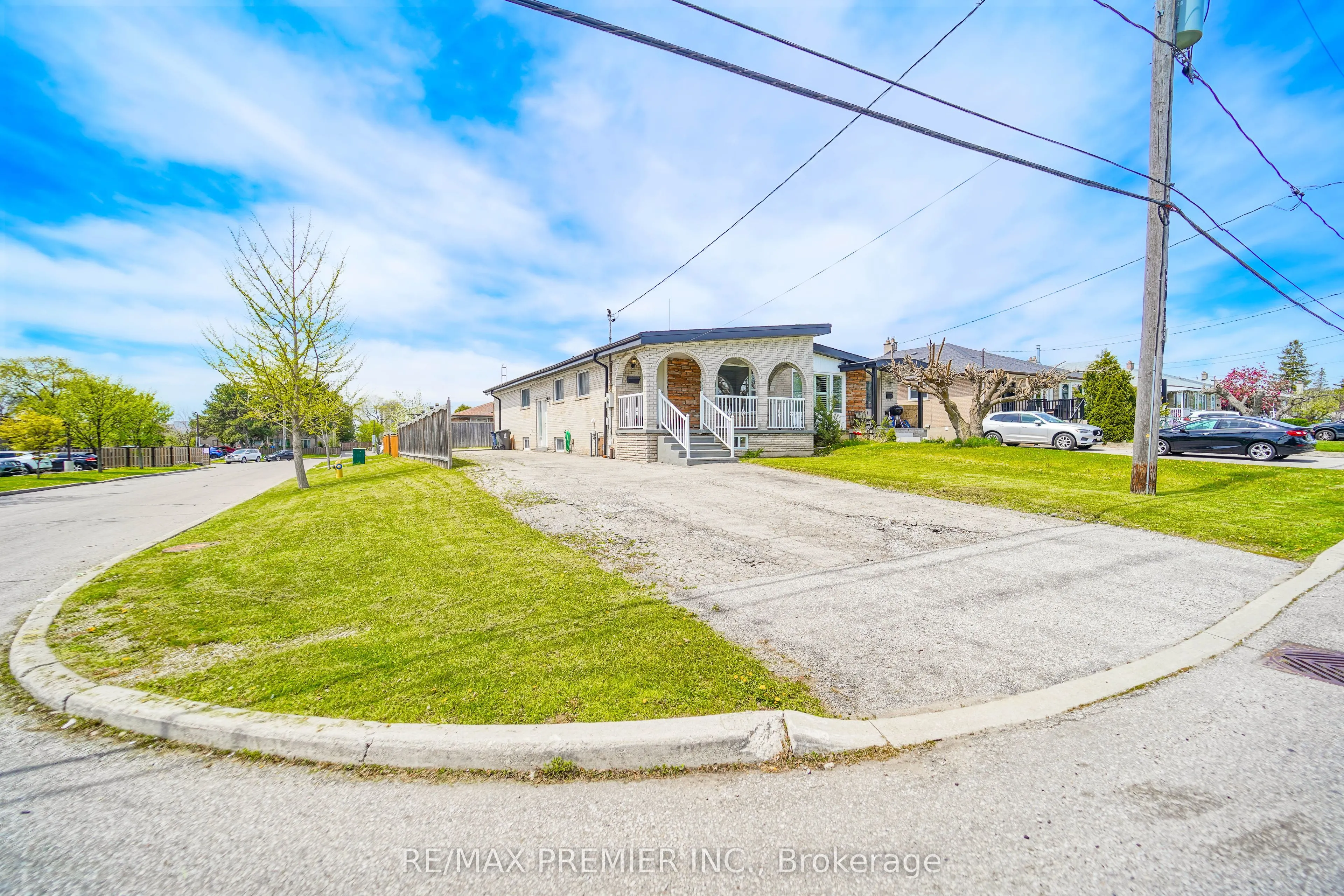 14 Yatescastle Drive