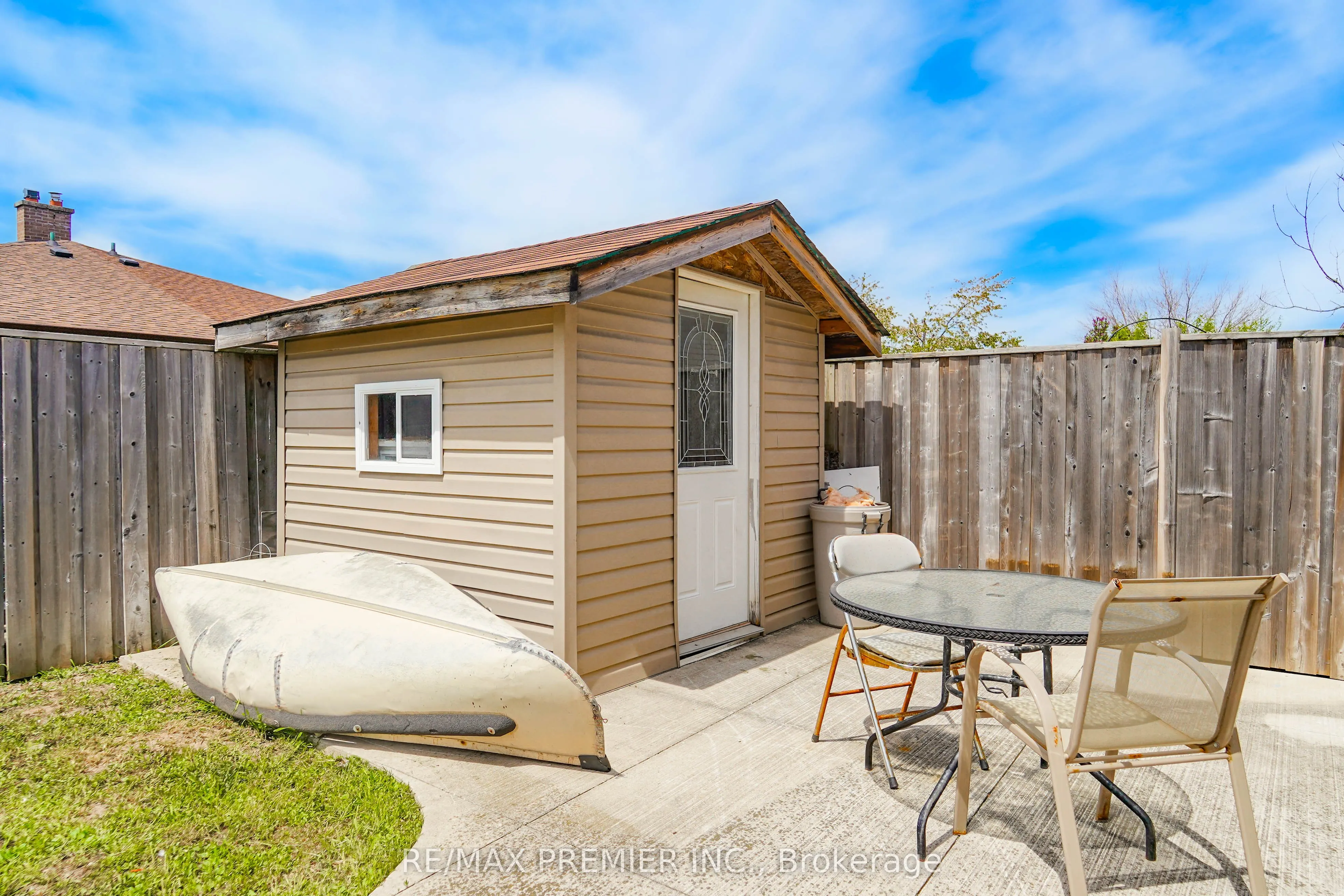 14 Yatescastle Drive