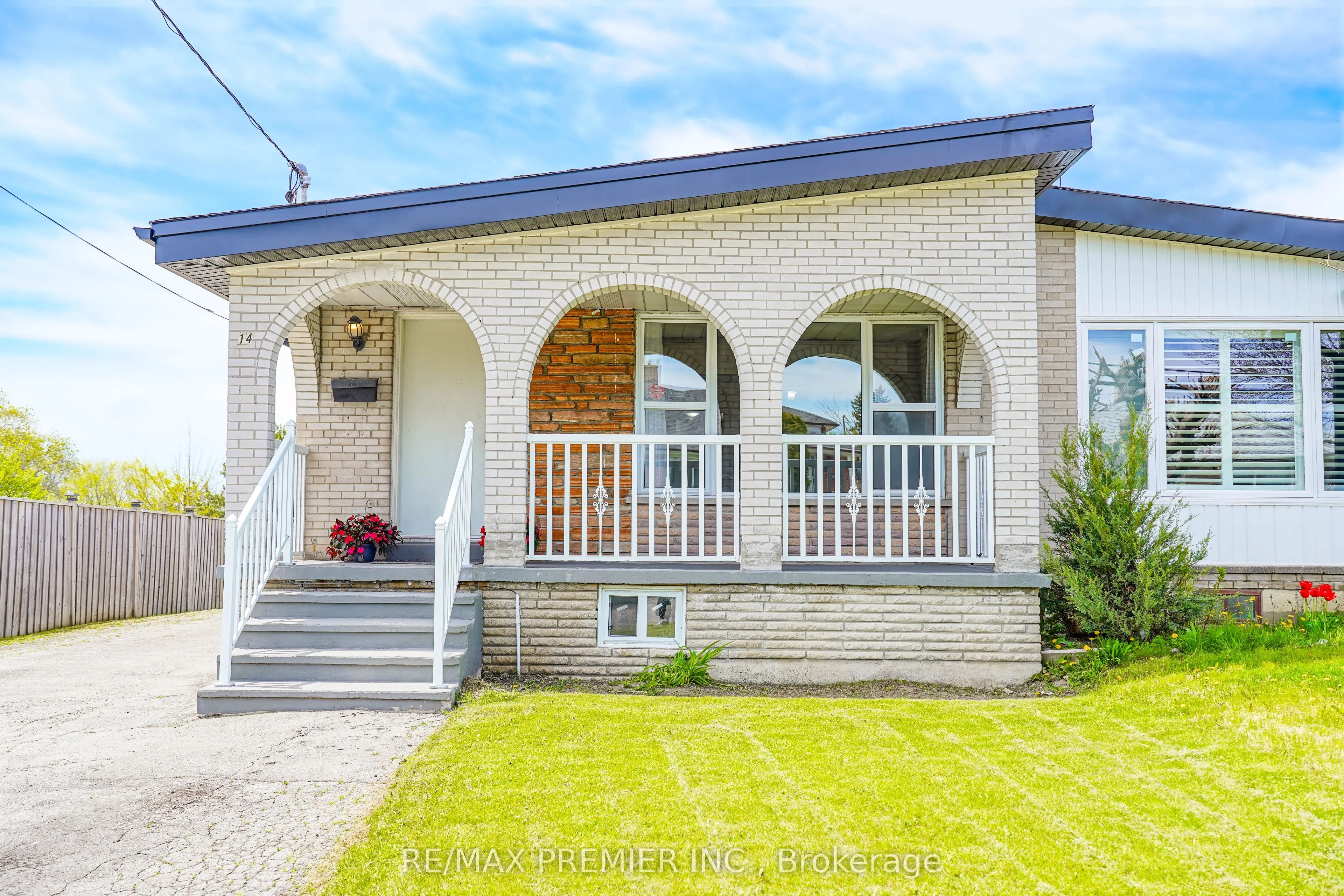 14 Yatescastle Drive