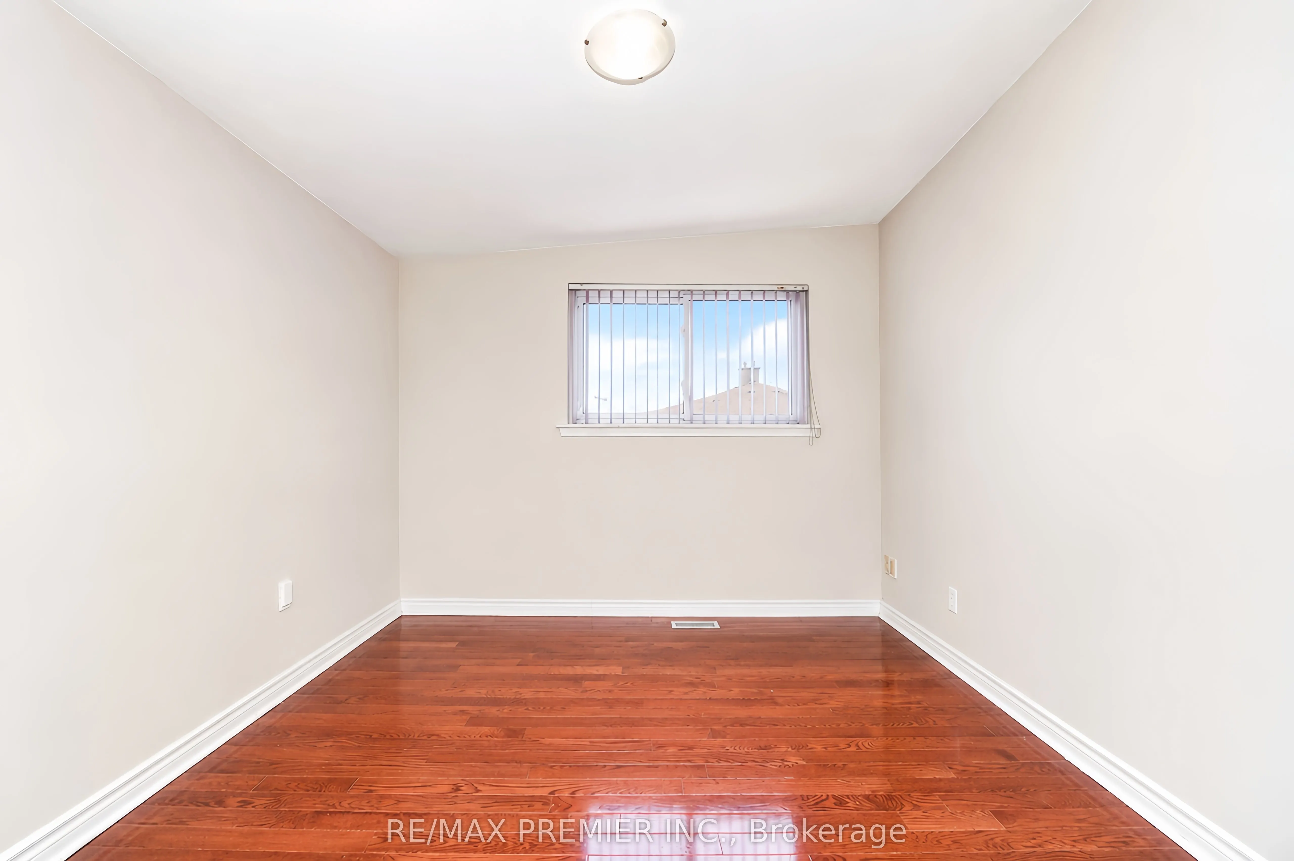 14 Yatescastle Drive