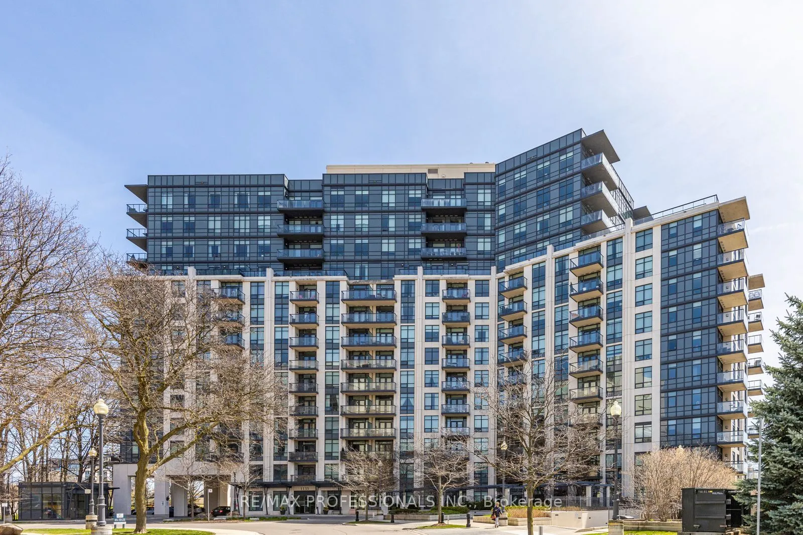 1135 Royal York Road #801