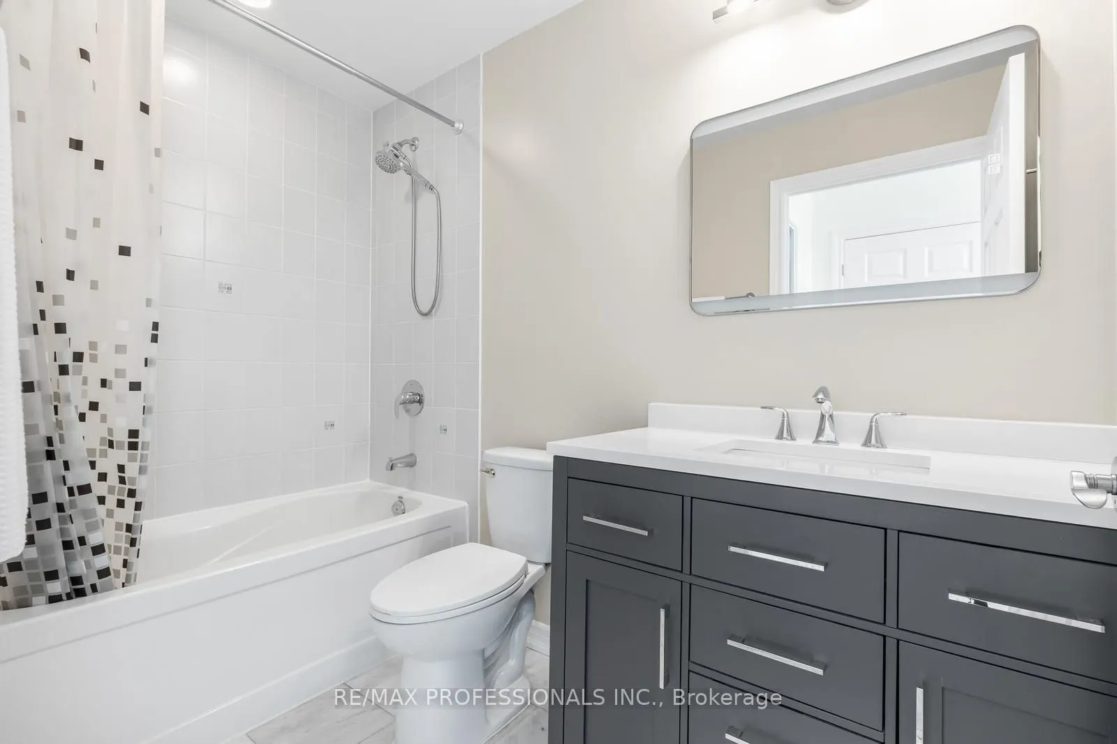 1135 Royal York Road #801