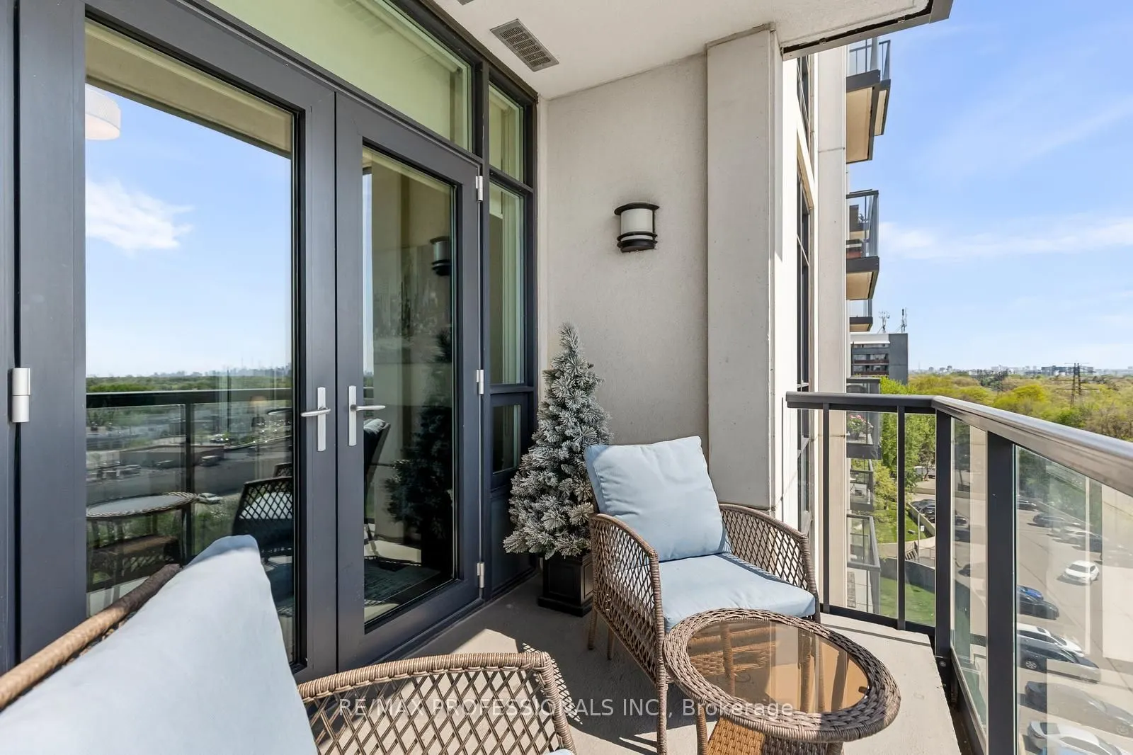 1135 Royal York Road #801