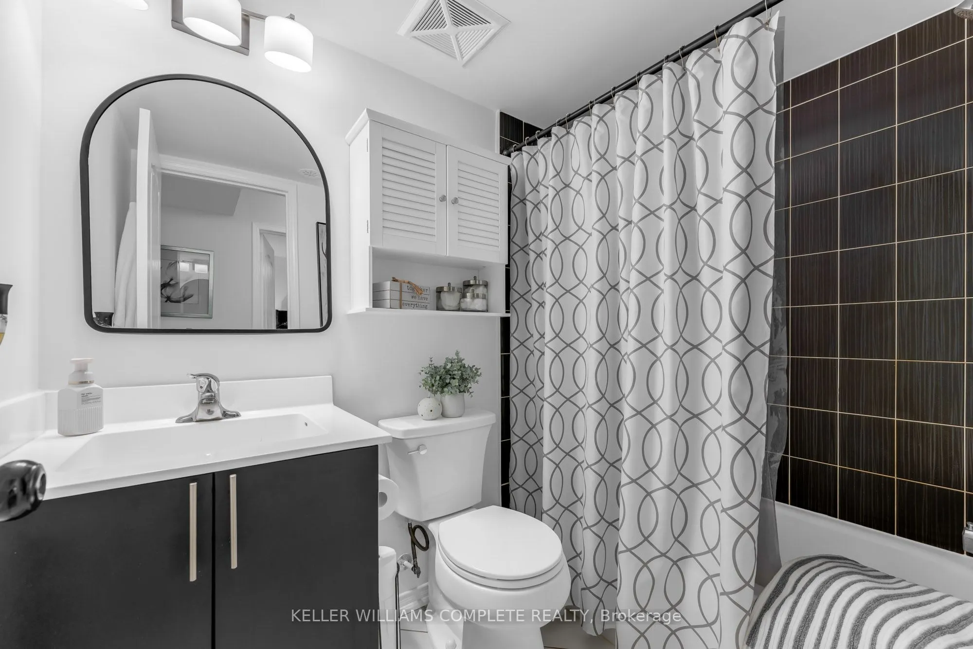 2468 POST Road #28