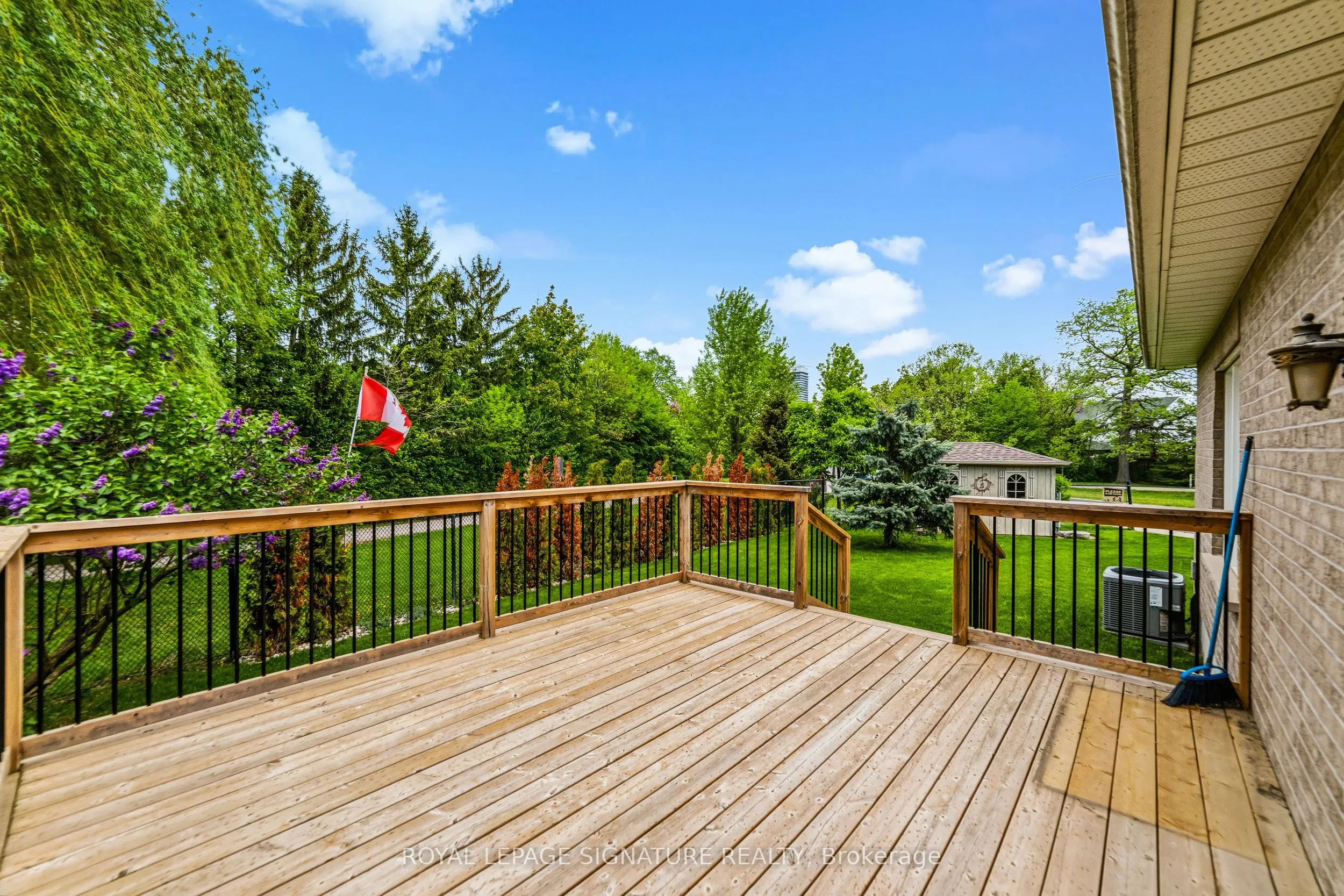 735 Poplar Road
