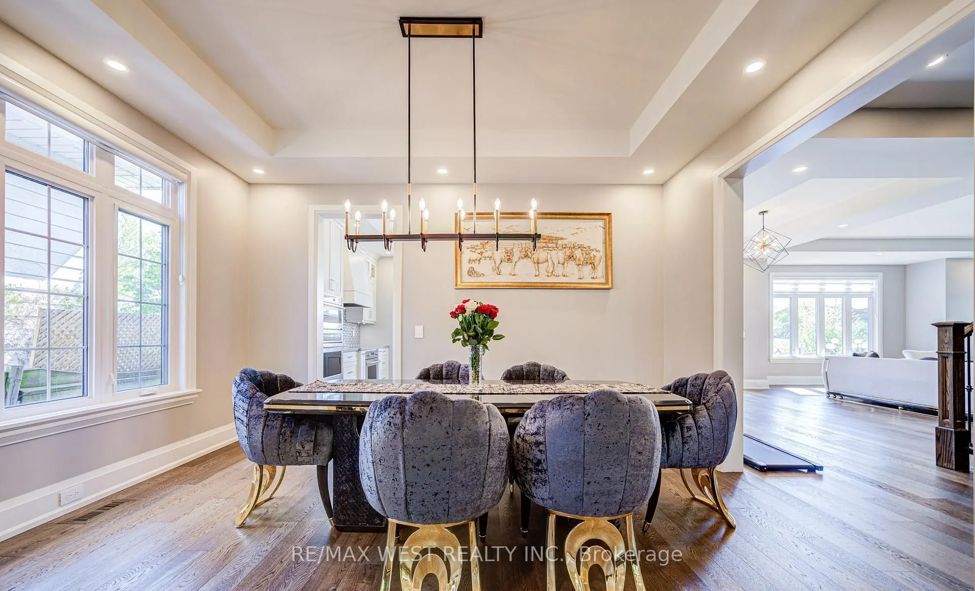 2194 Haygate Crescent