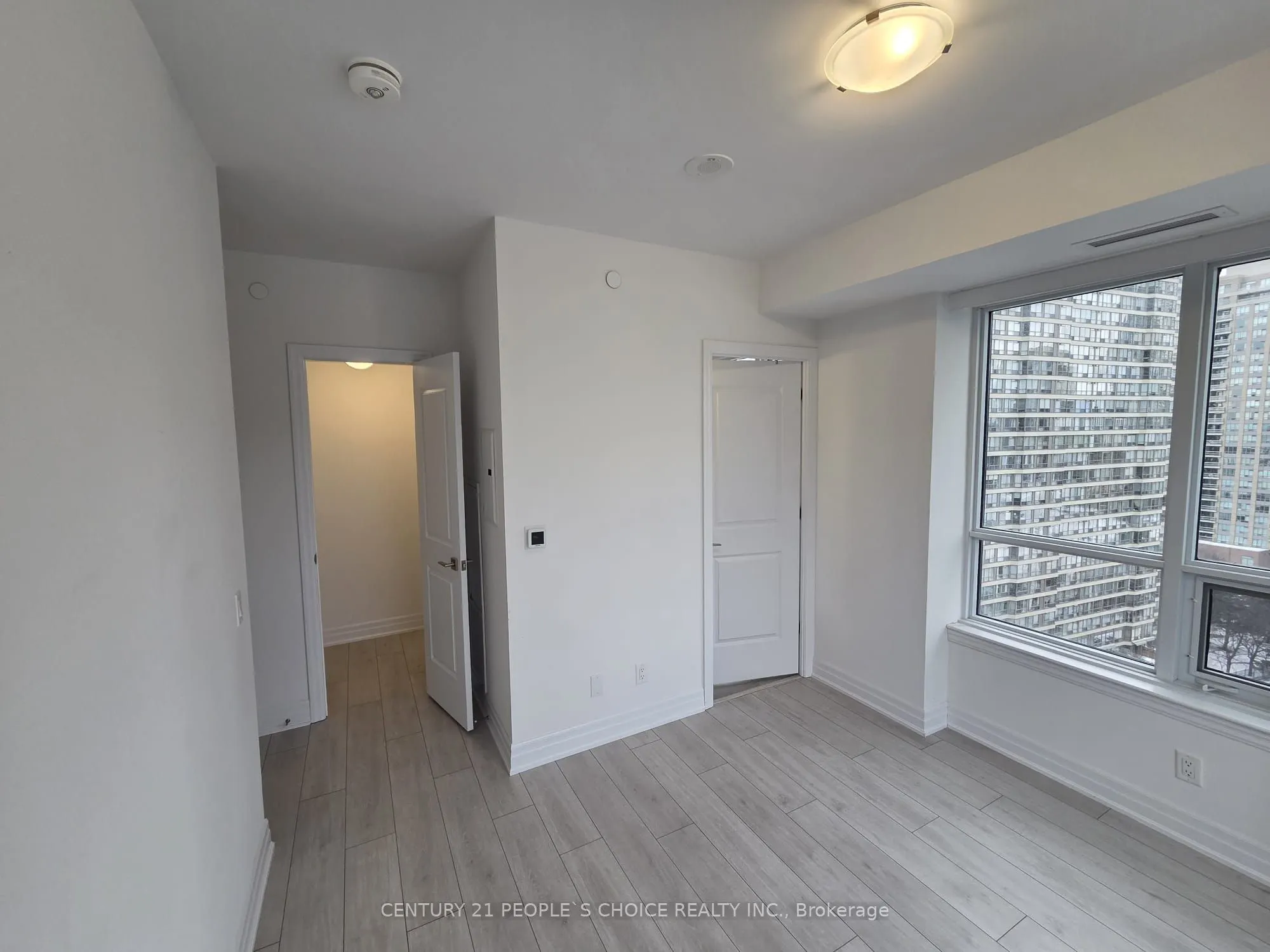 30 Elm Drive W #1102