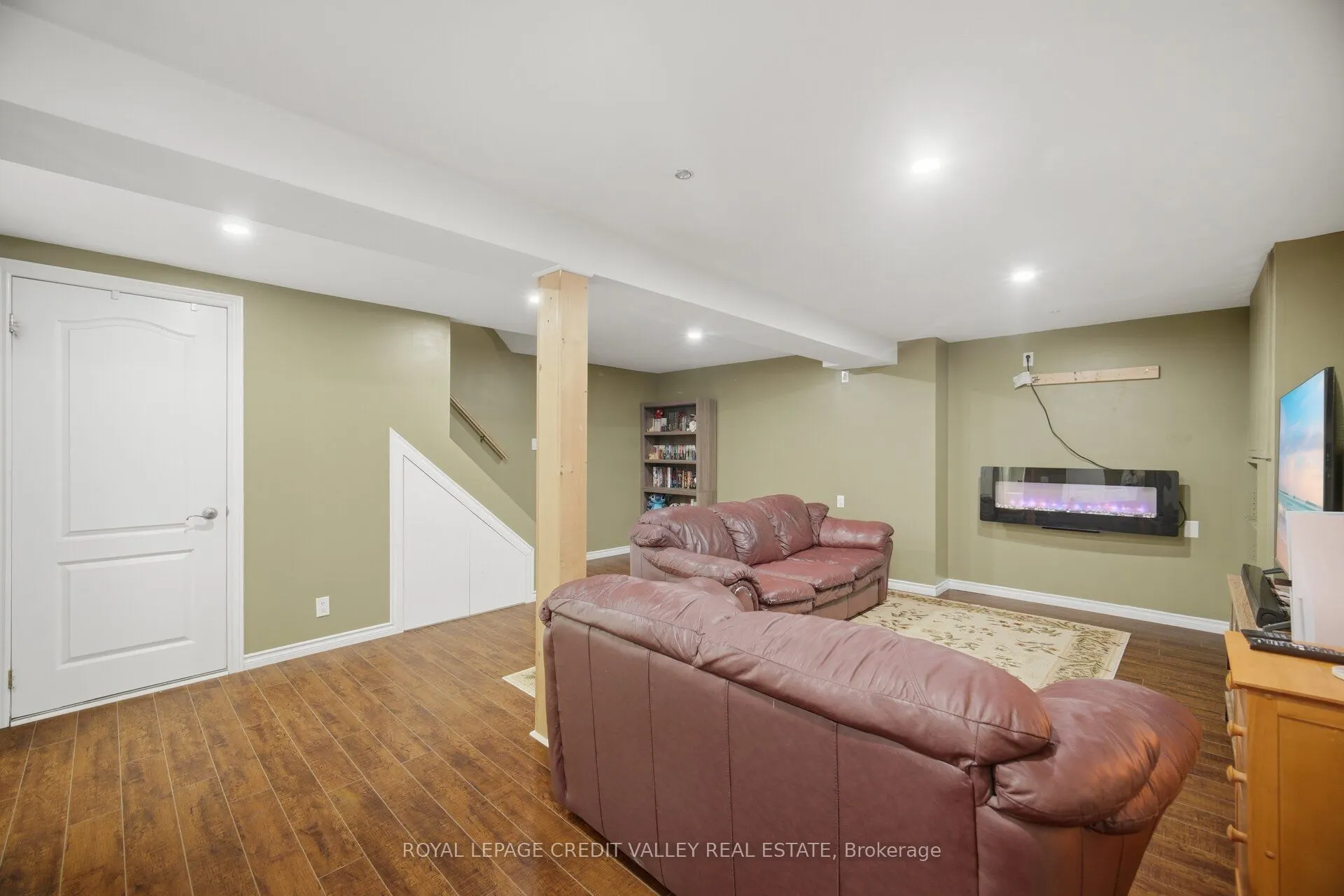 2 Parkview Drive #4