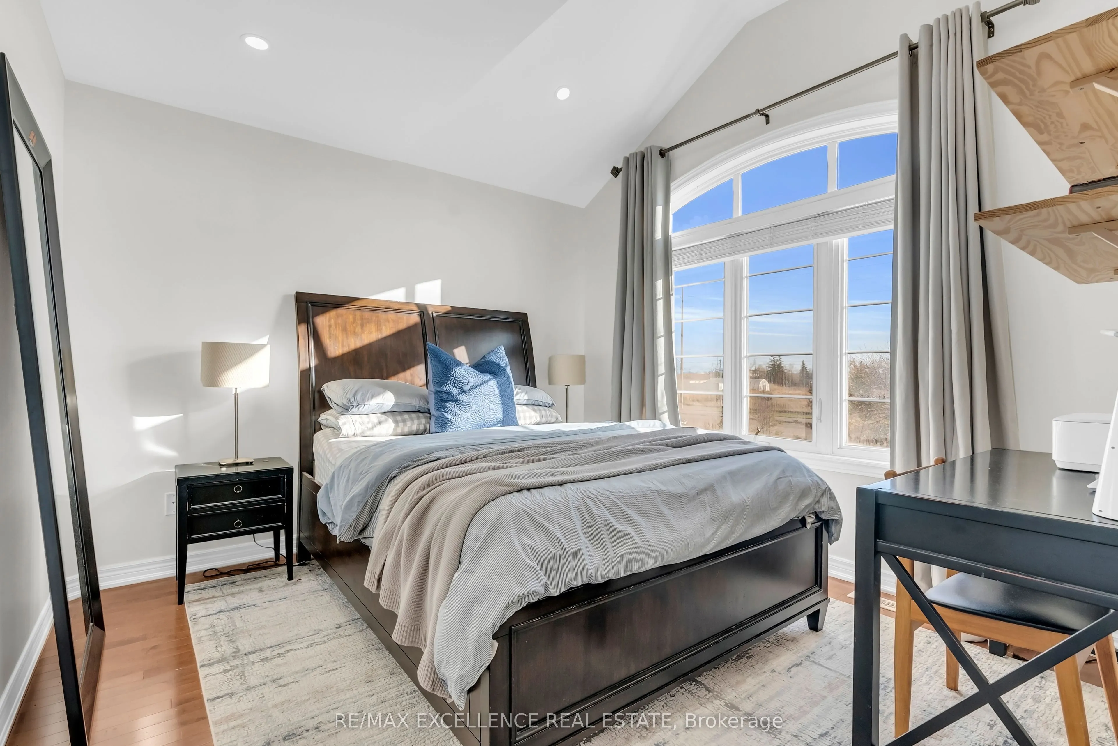 40 Imperial Lakes Drive