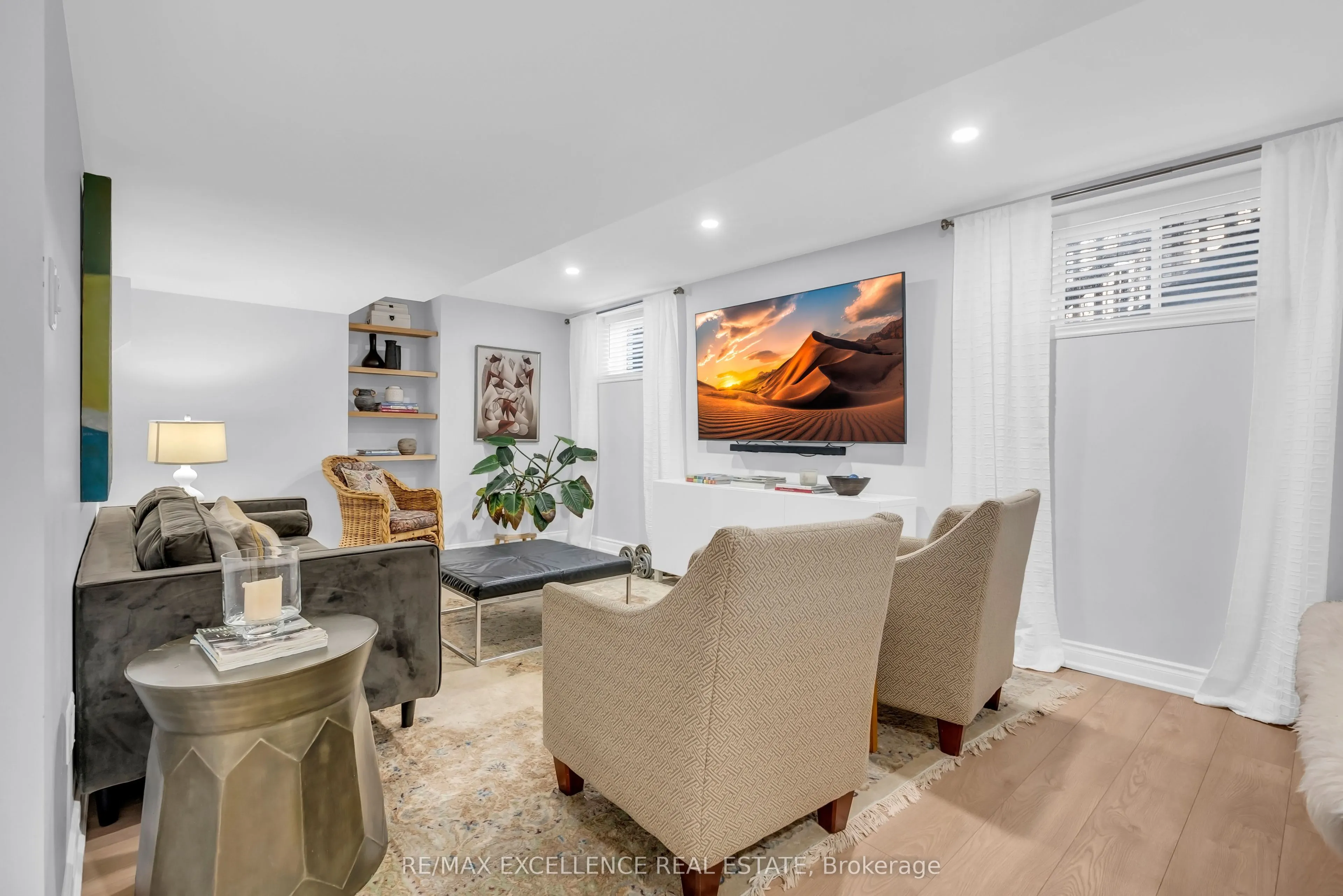 40 Imperial Lakes Drive