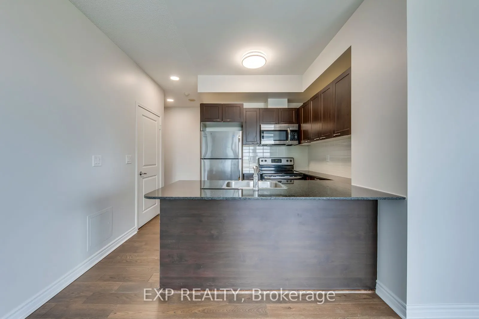 385 Prince Of Wales Drive #1011