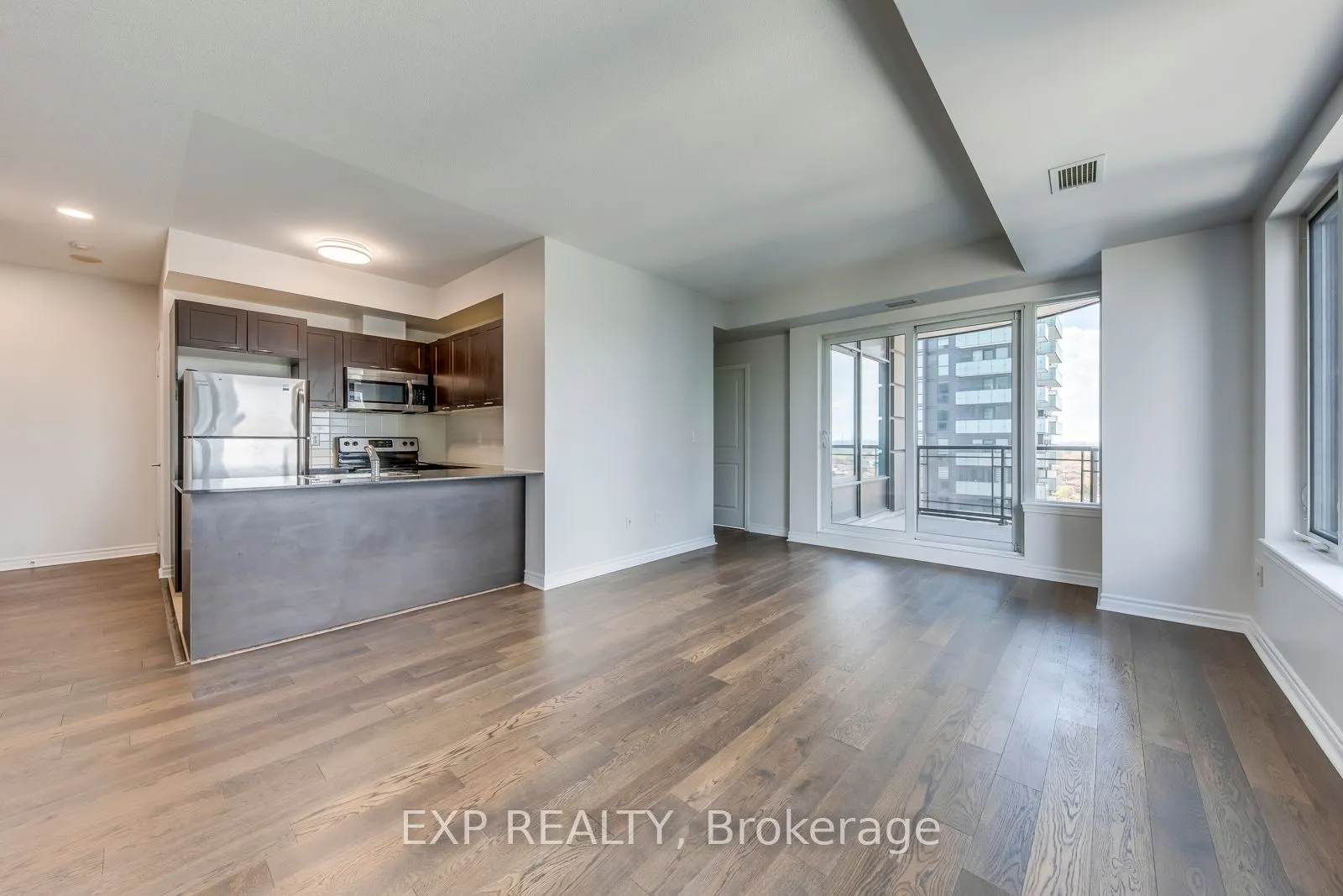 385 Prince Of Wales Drive #1011