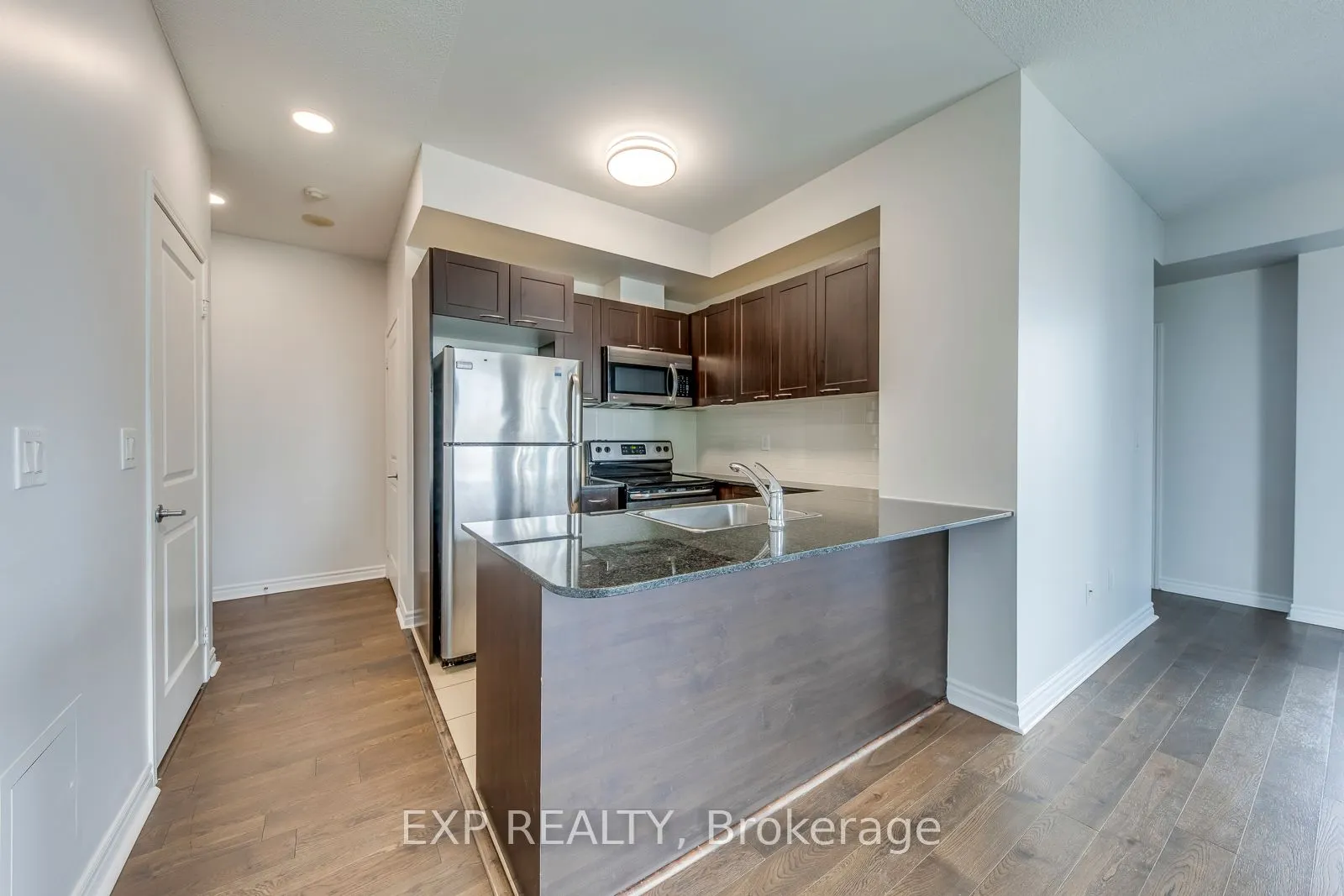 385 Prince Of Wales Drive #1011