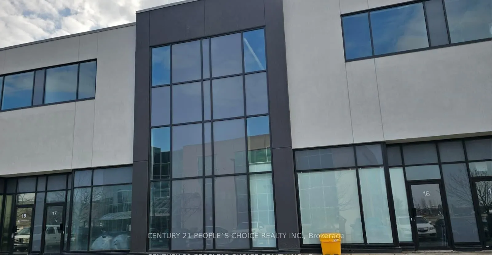 5270 Solar Drive #16