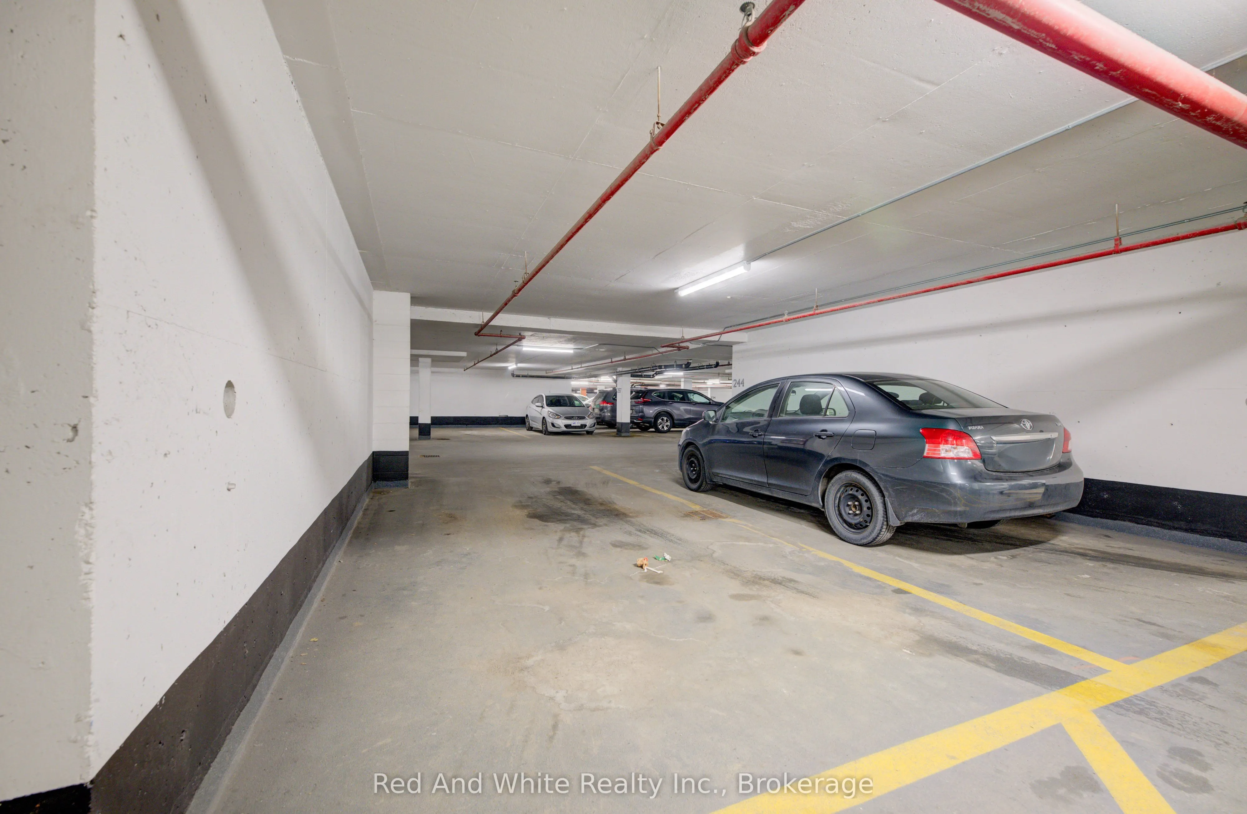 3590 Kaneff Crescent #2013