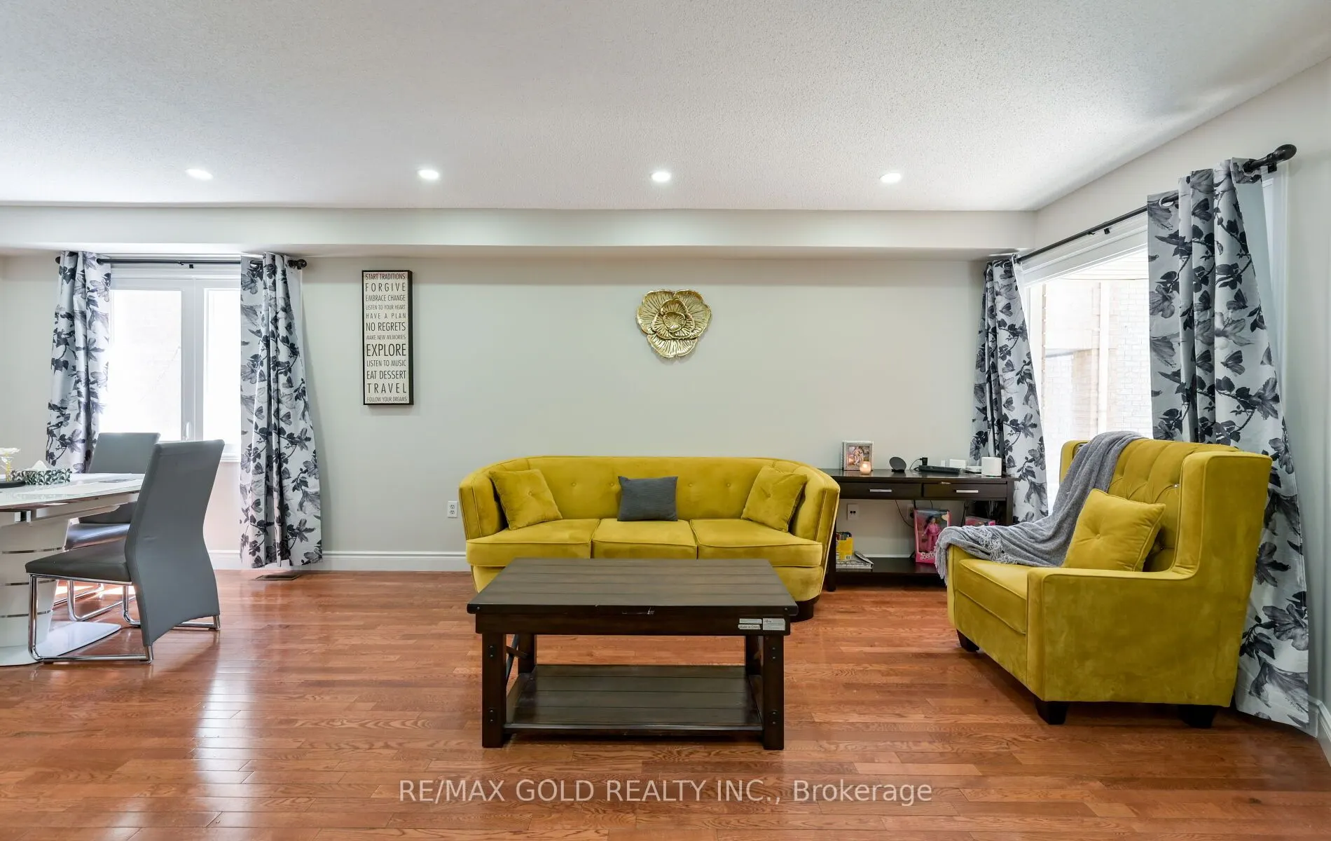 171 Fernforest Drive
