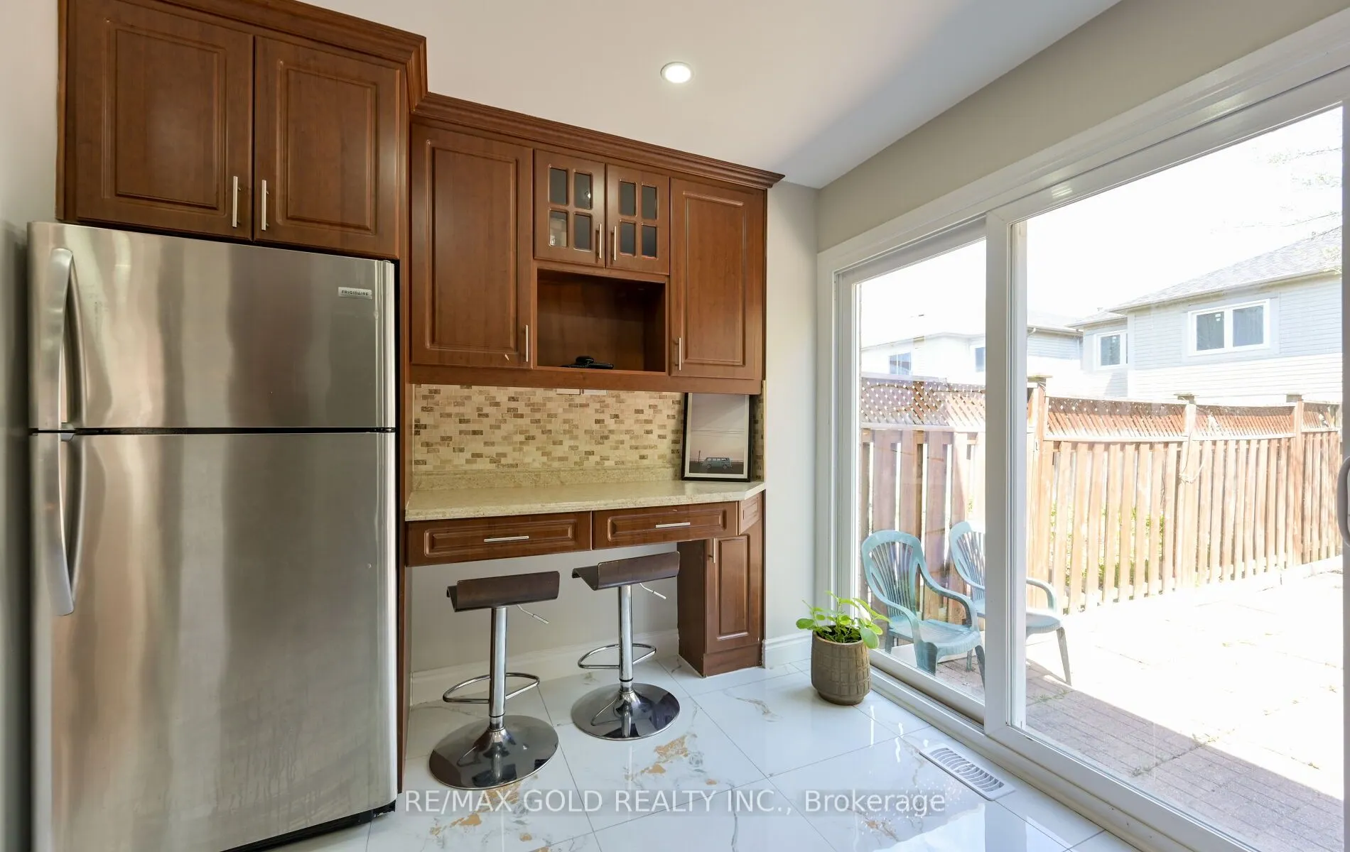 171 Fernforest Drive