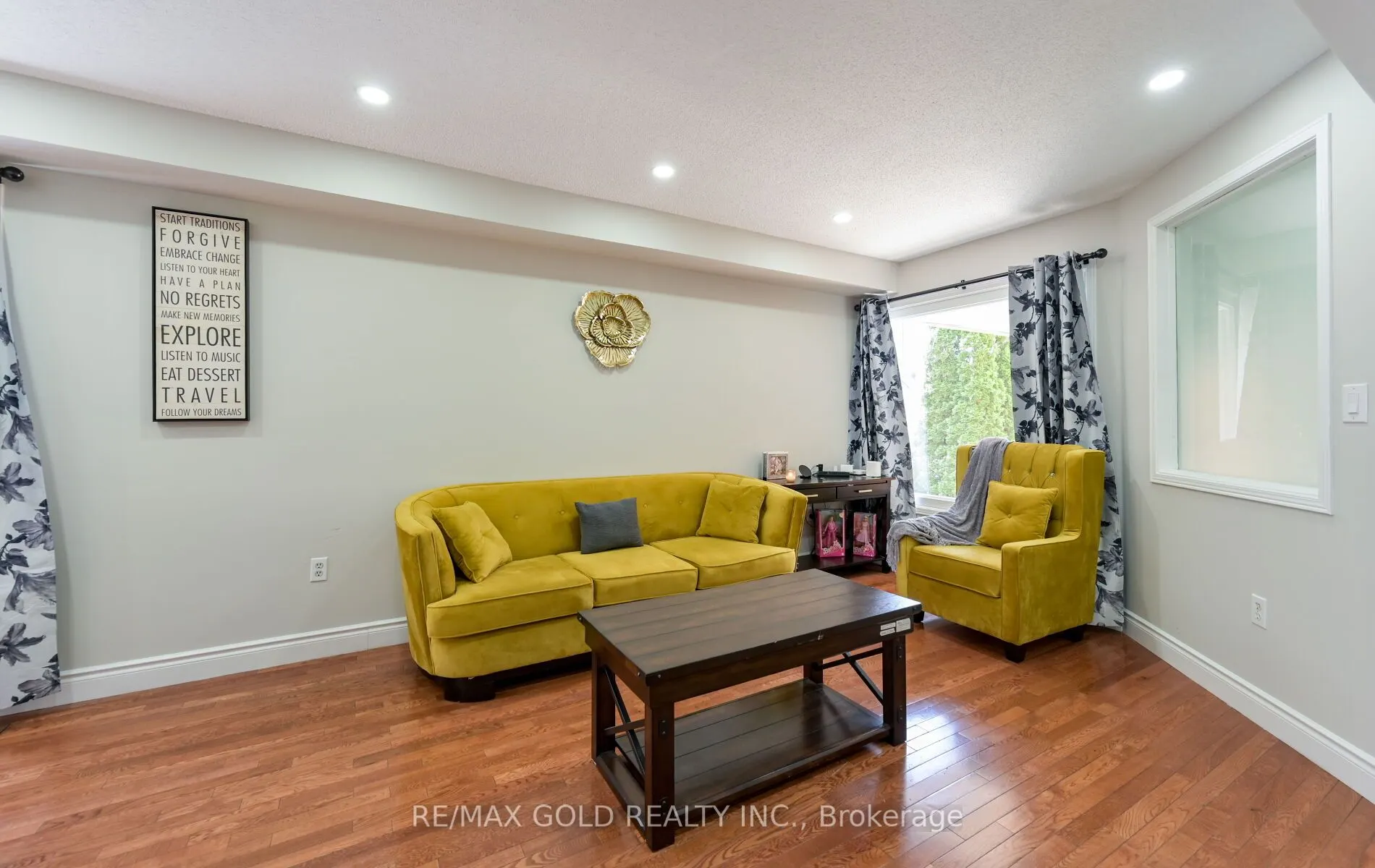 171 Fernforest Drive