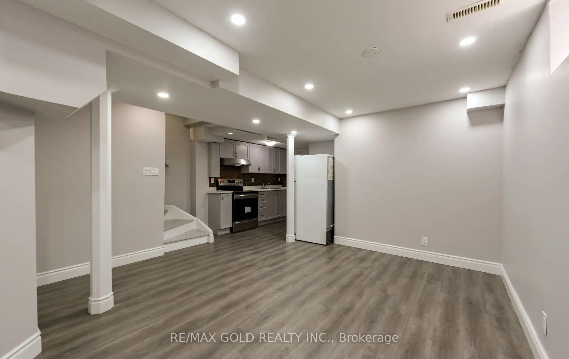 171 Fernforest Drive