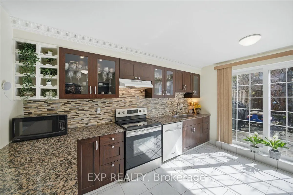1055 Dundas Street E #167