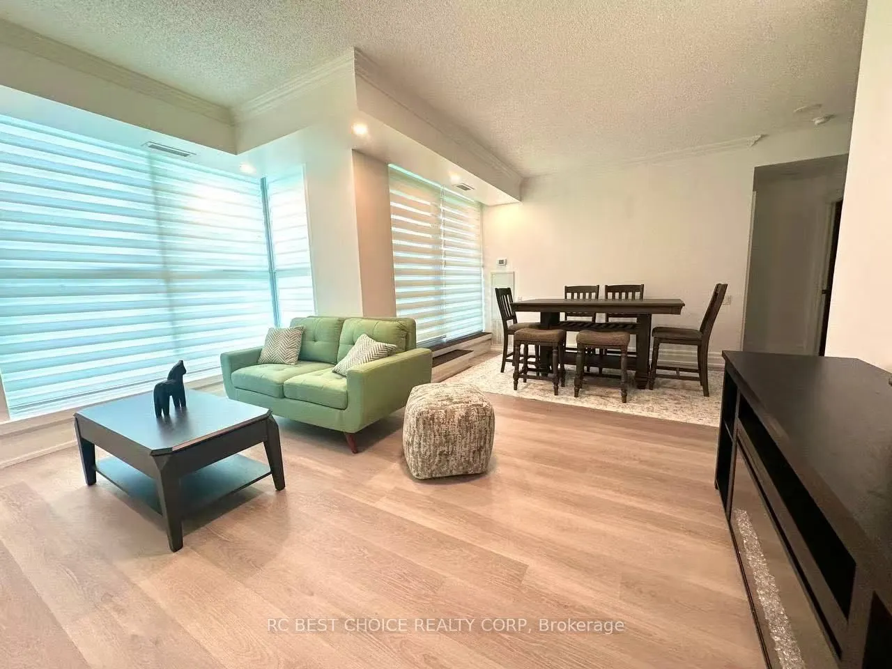 2067 Lake Shore Boulevard W #203