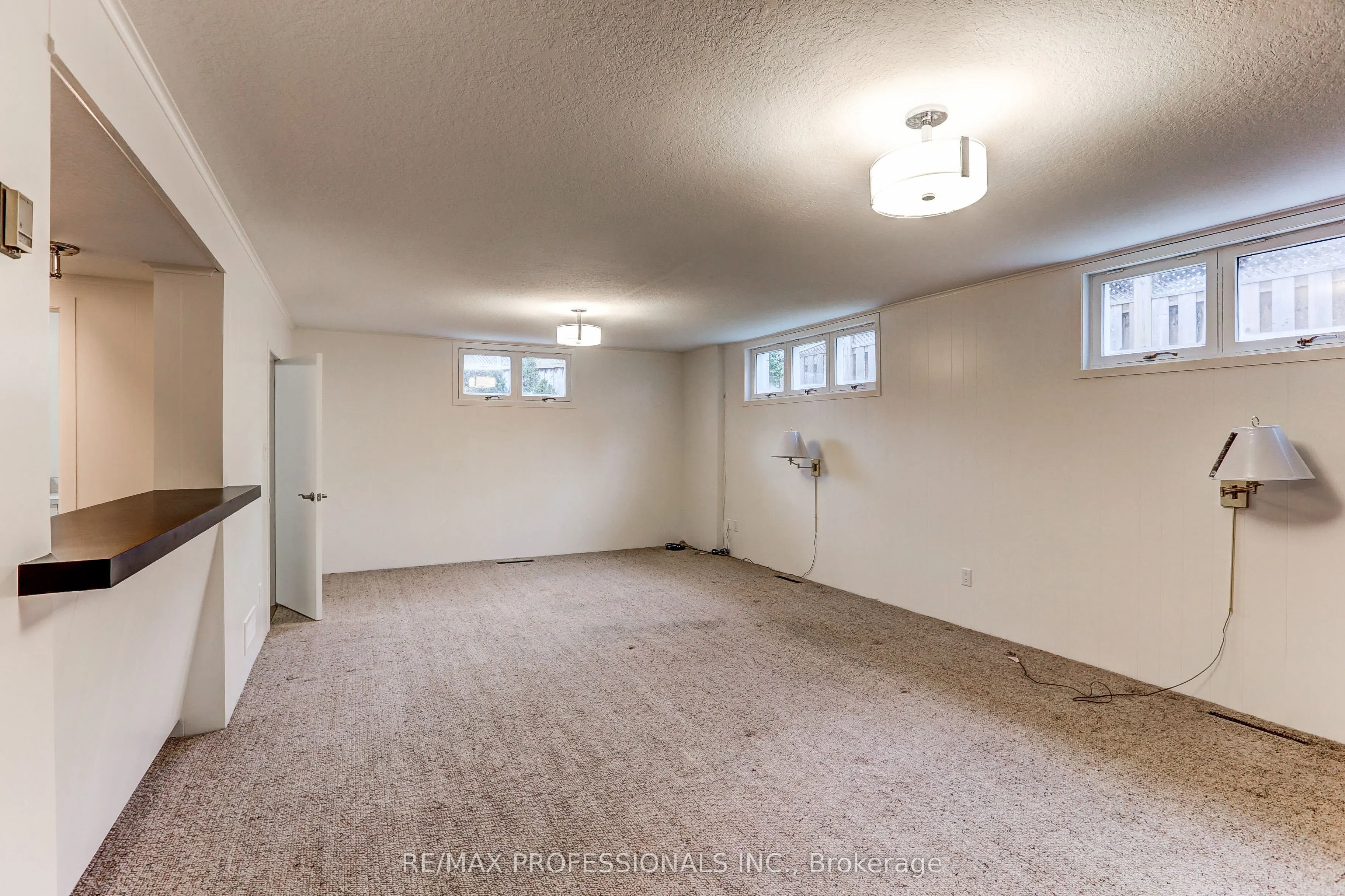 23 Ravensbourne Crescent