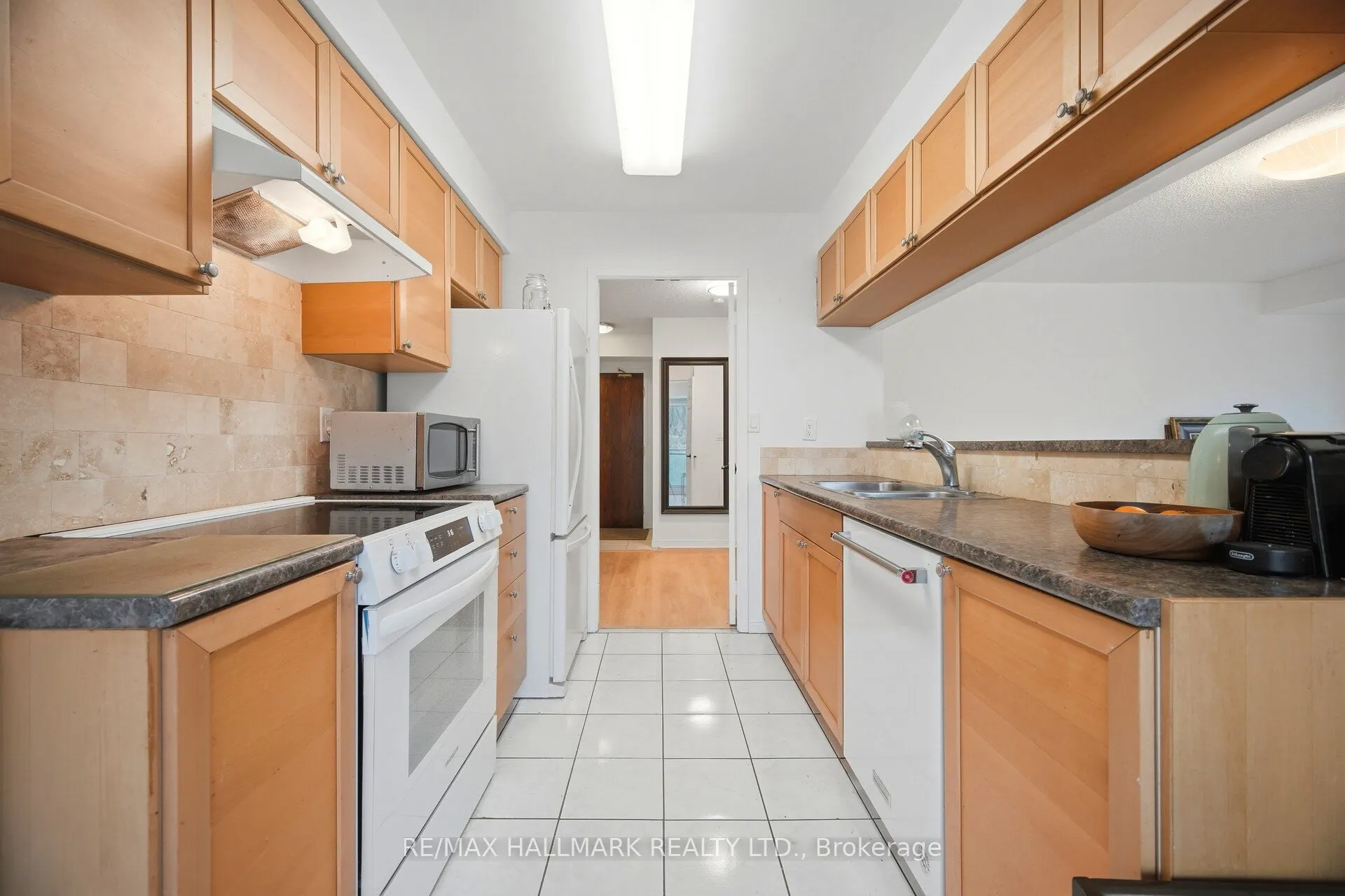 190 Manitoba Street #209