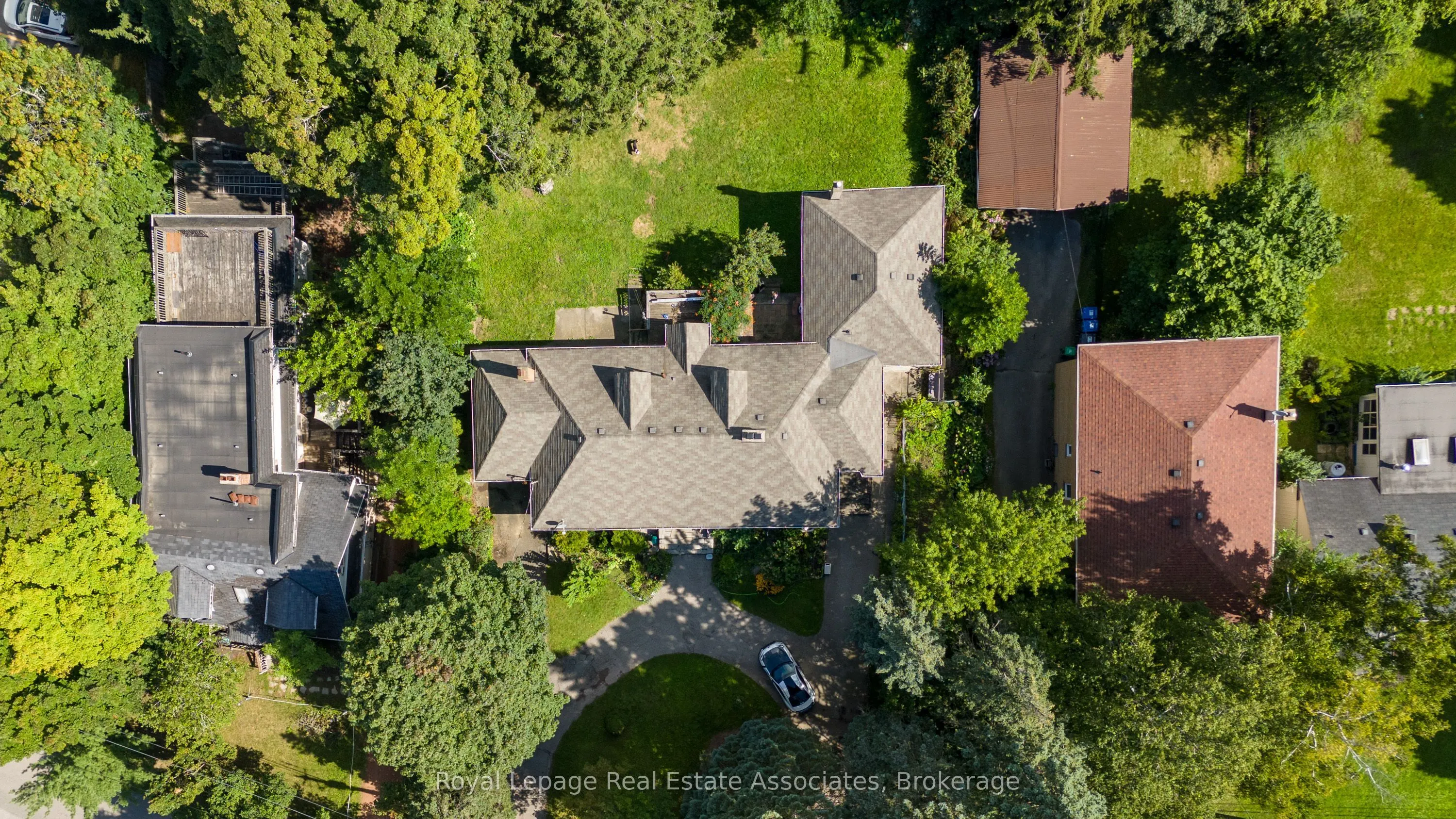 11 Ben Machree Drive