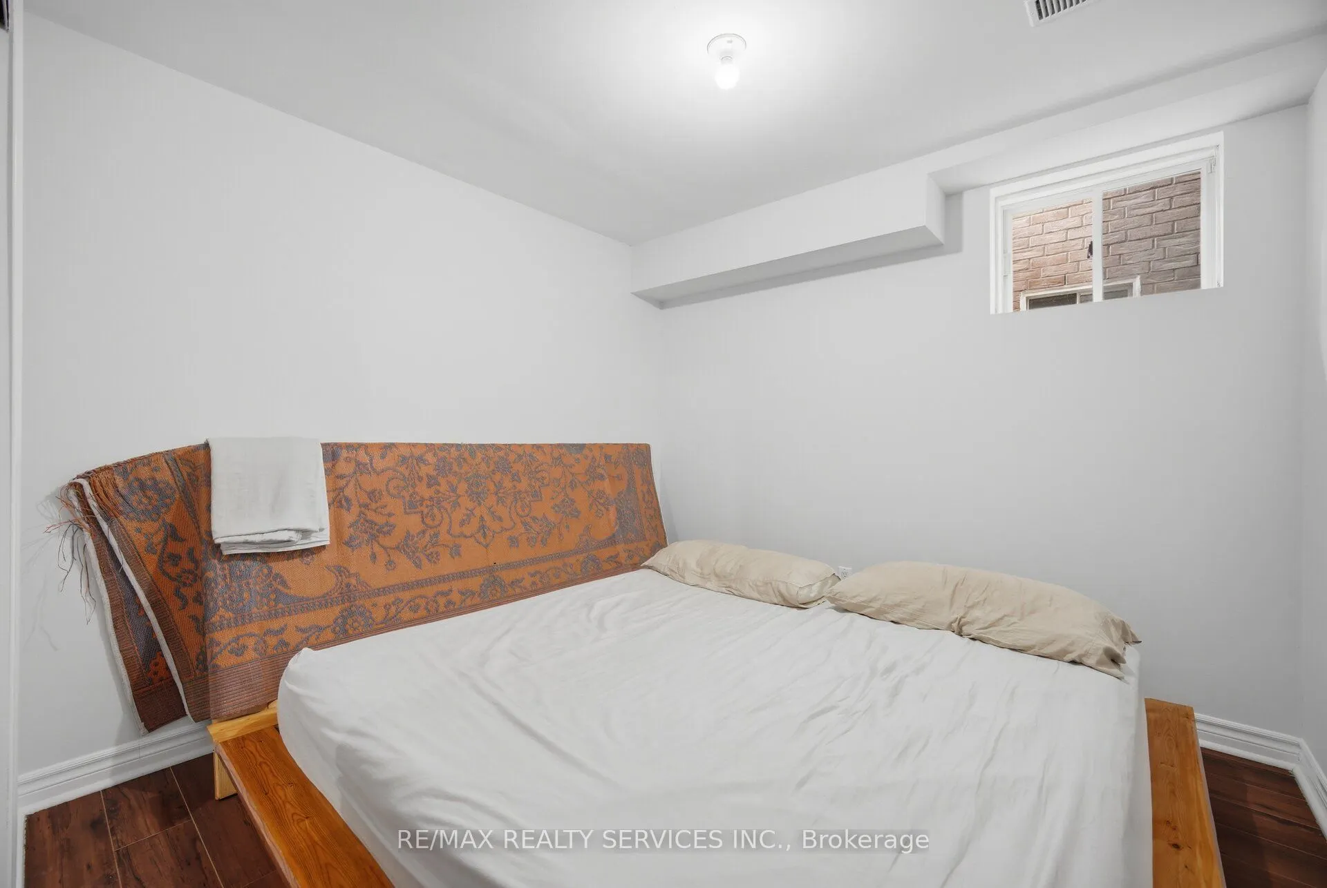 62 SIR JACOBS Crescent