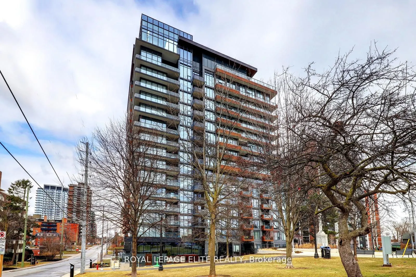 21 Park Street E #318