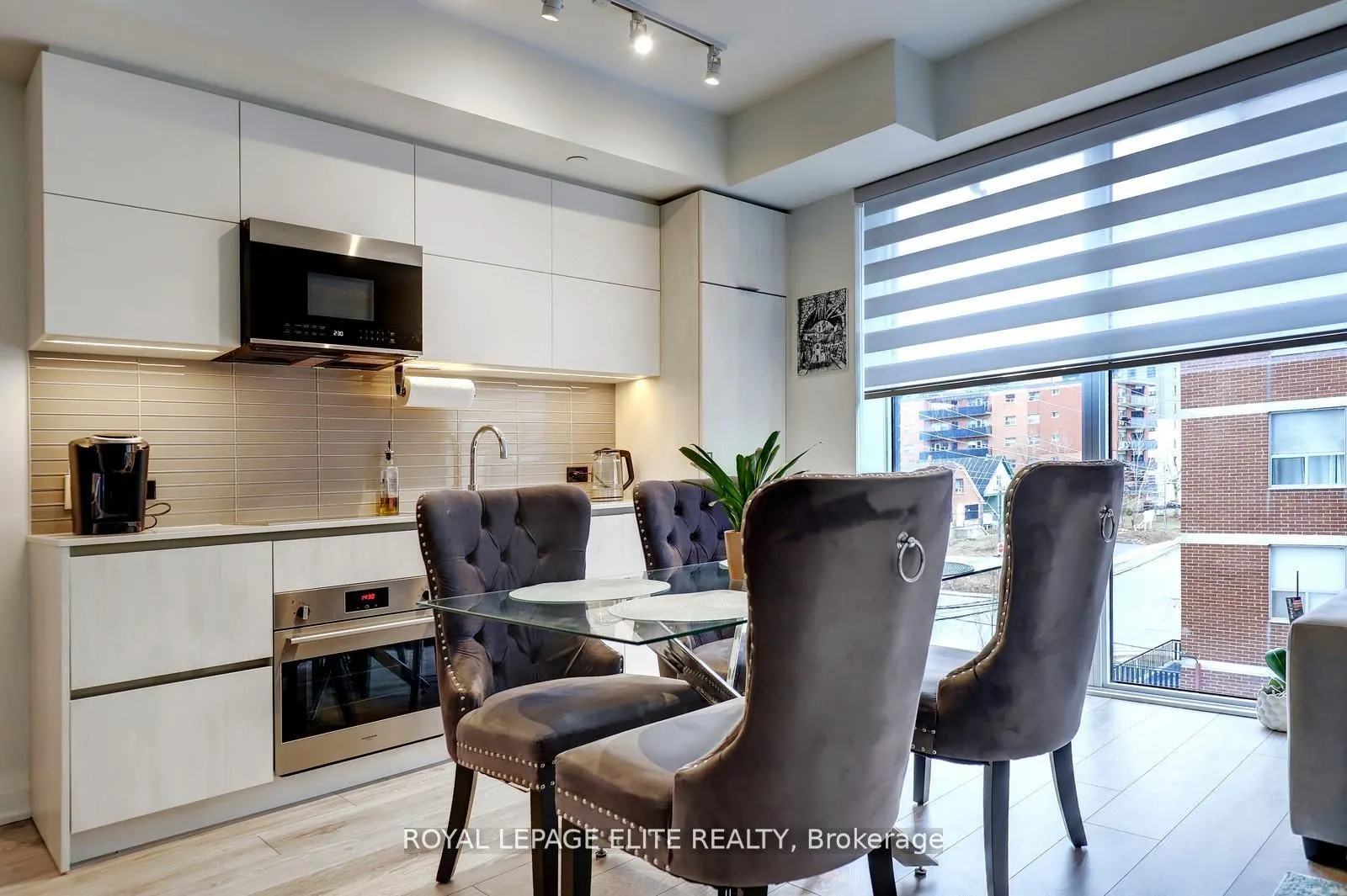 21 Park Street E #318