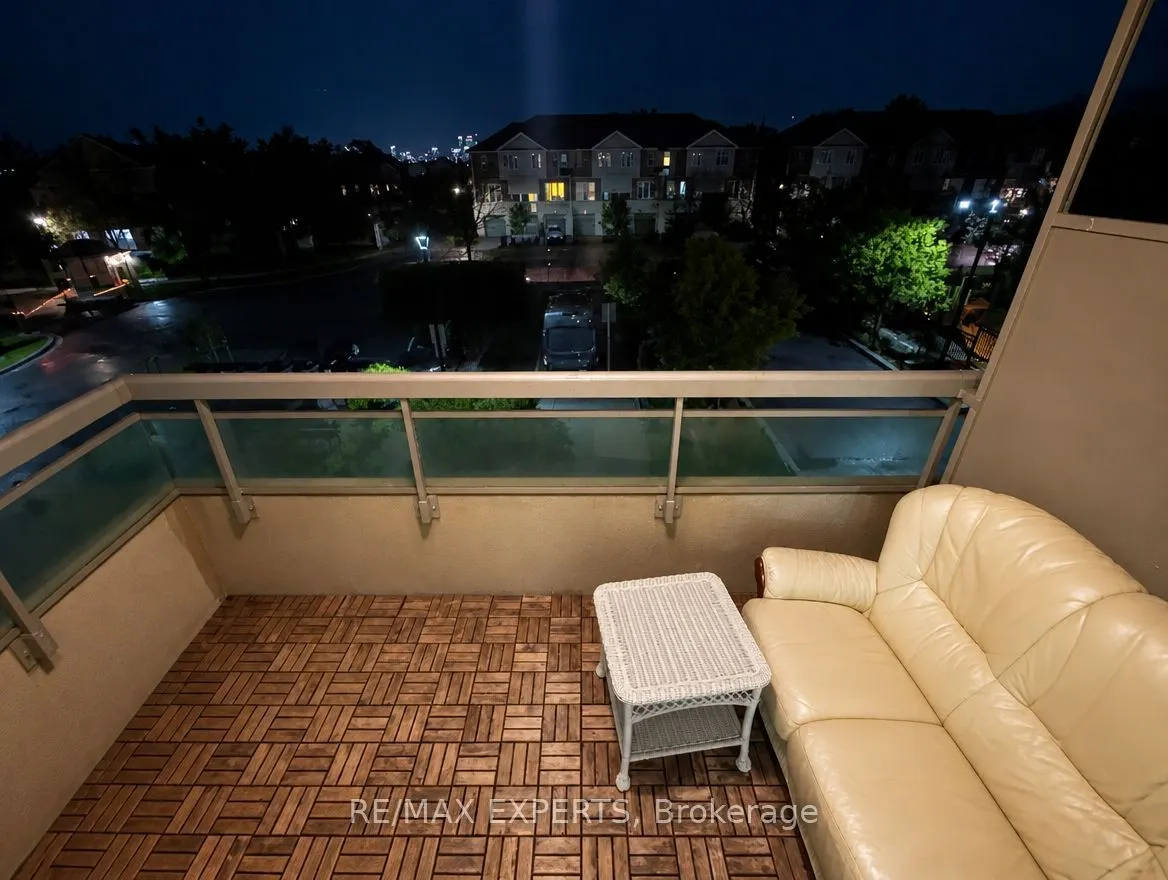 1359 Rathburn Road #209