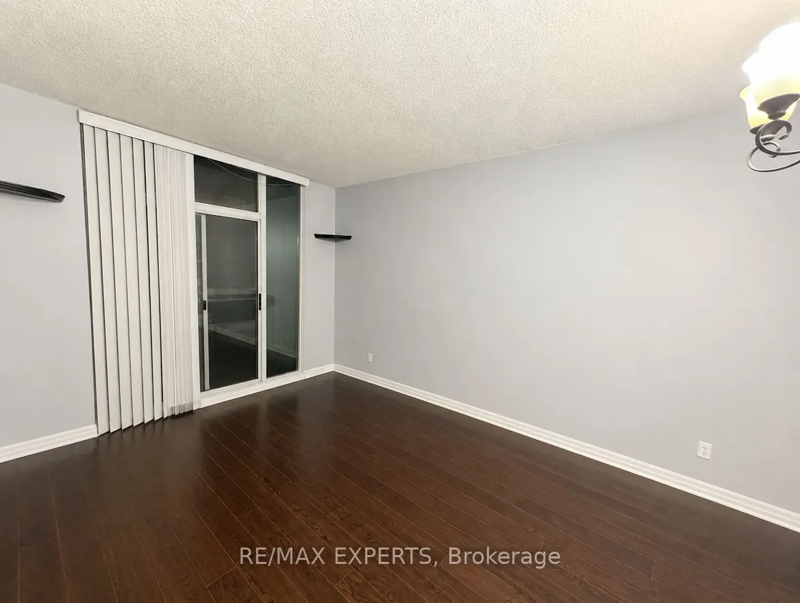 1359 Rathburn Road #209