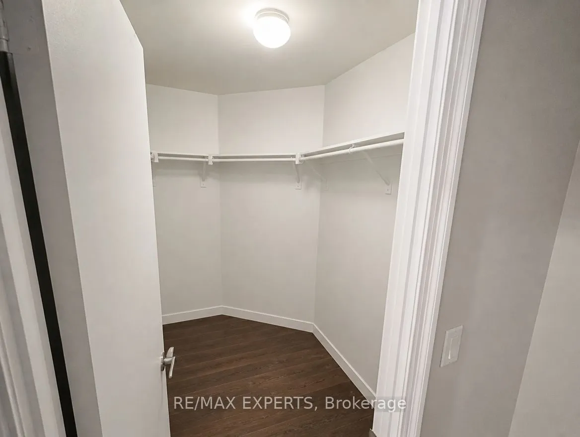 1359 Rathburn Road #209