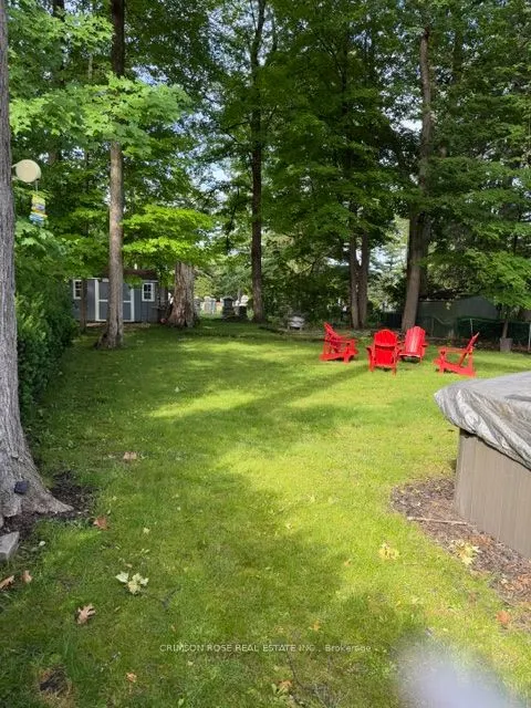 89 Holyrood Avenue