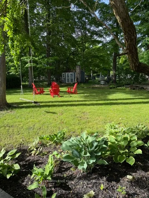 89 Holyrood Avenue
