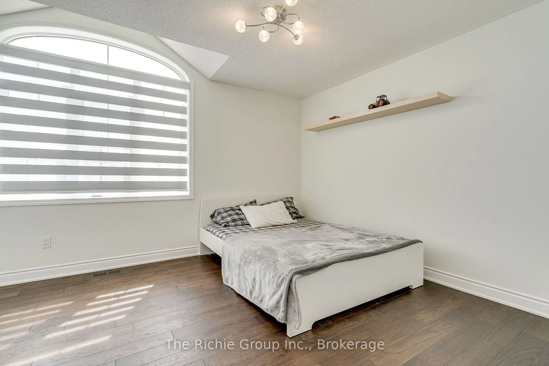 59 Tarquini Crescent